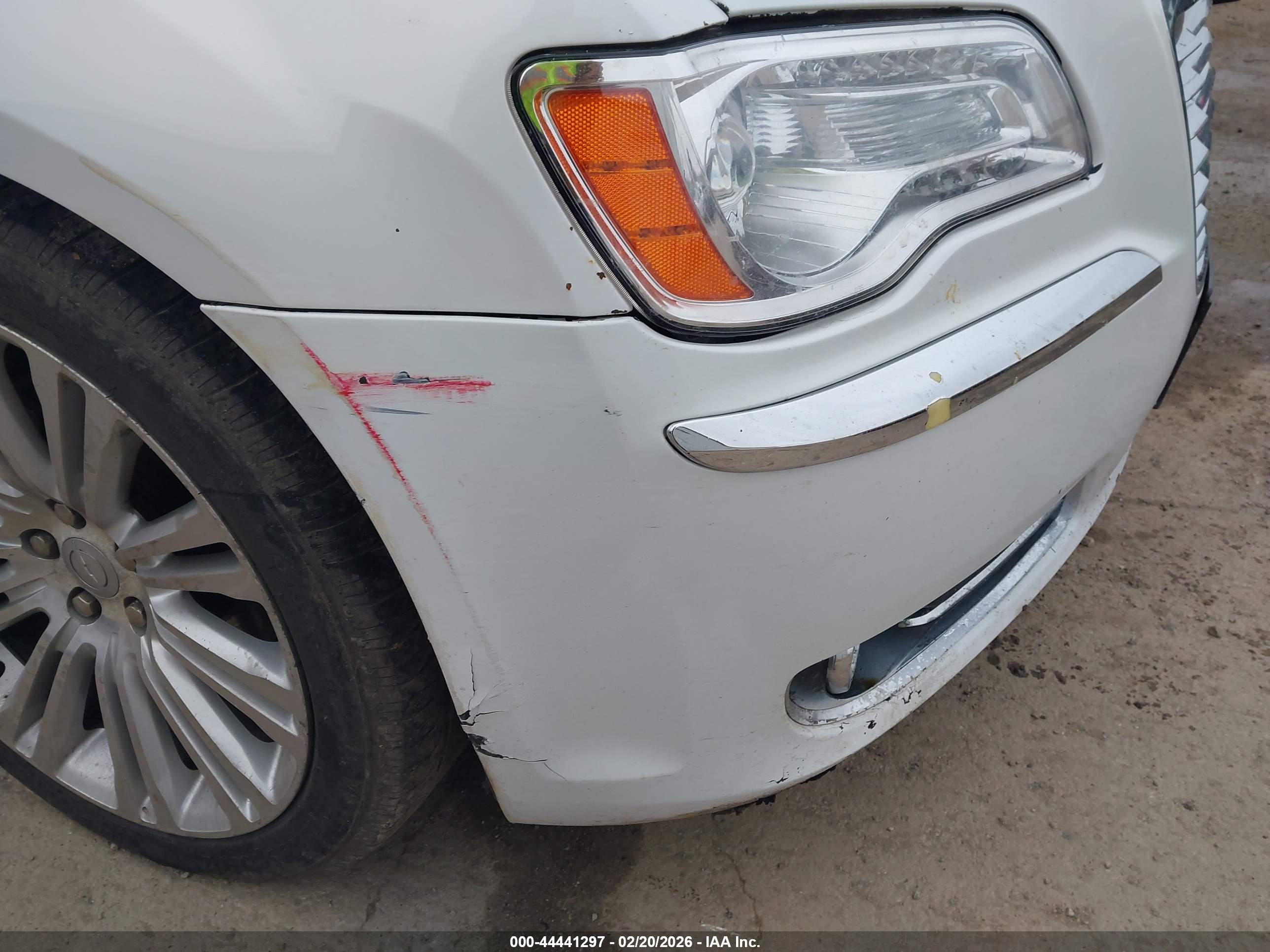 CHRYSLER 300C image 6