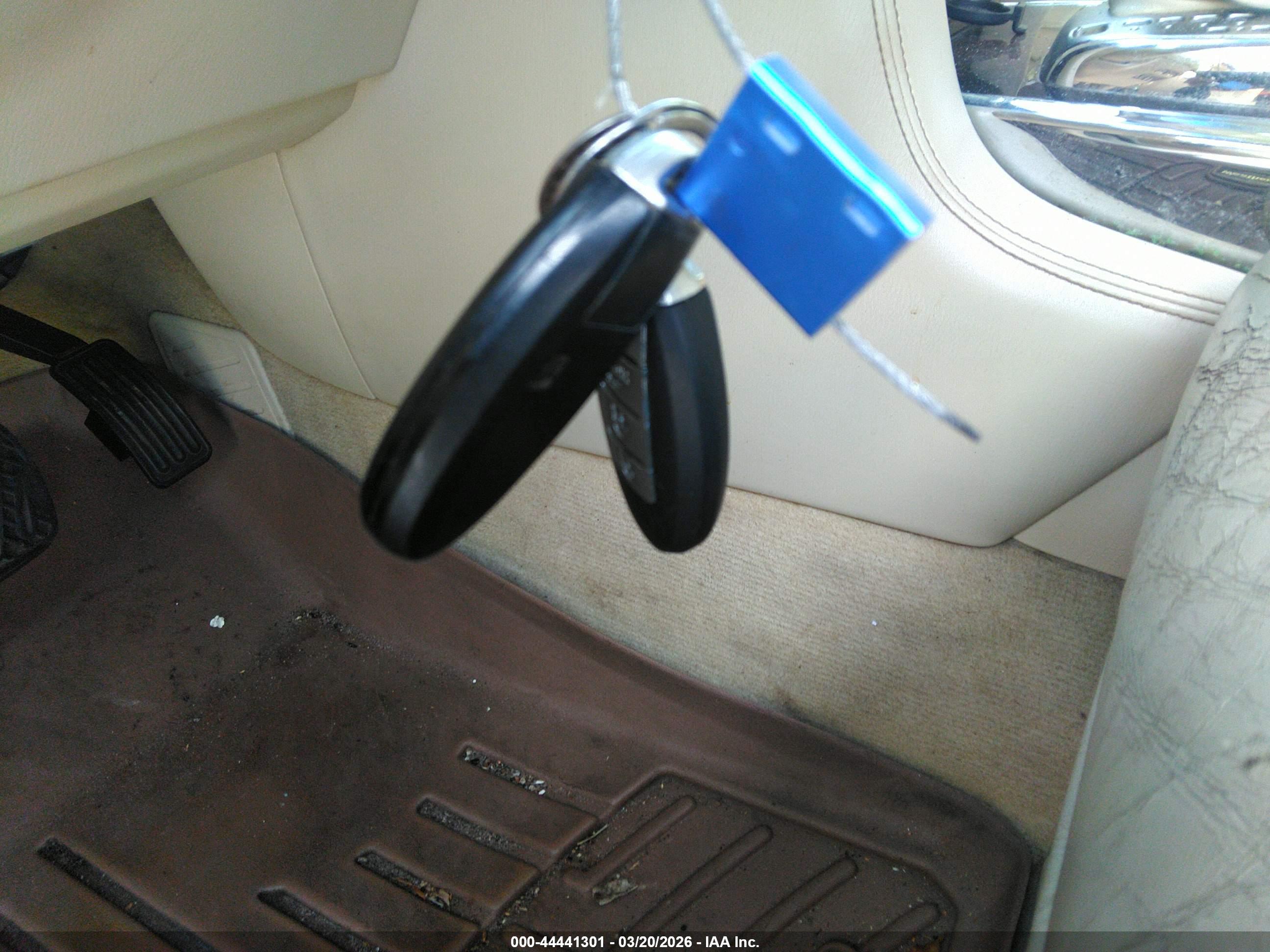 INFINITI QX56 image 11
