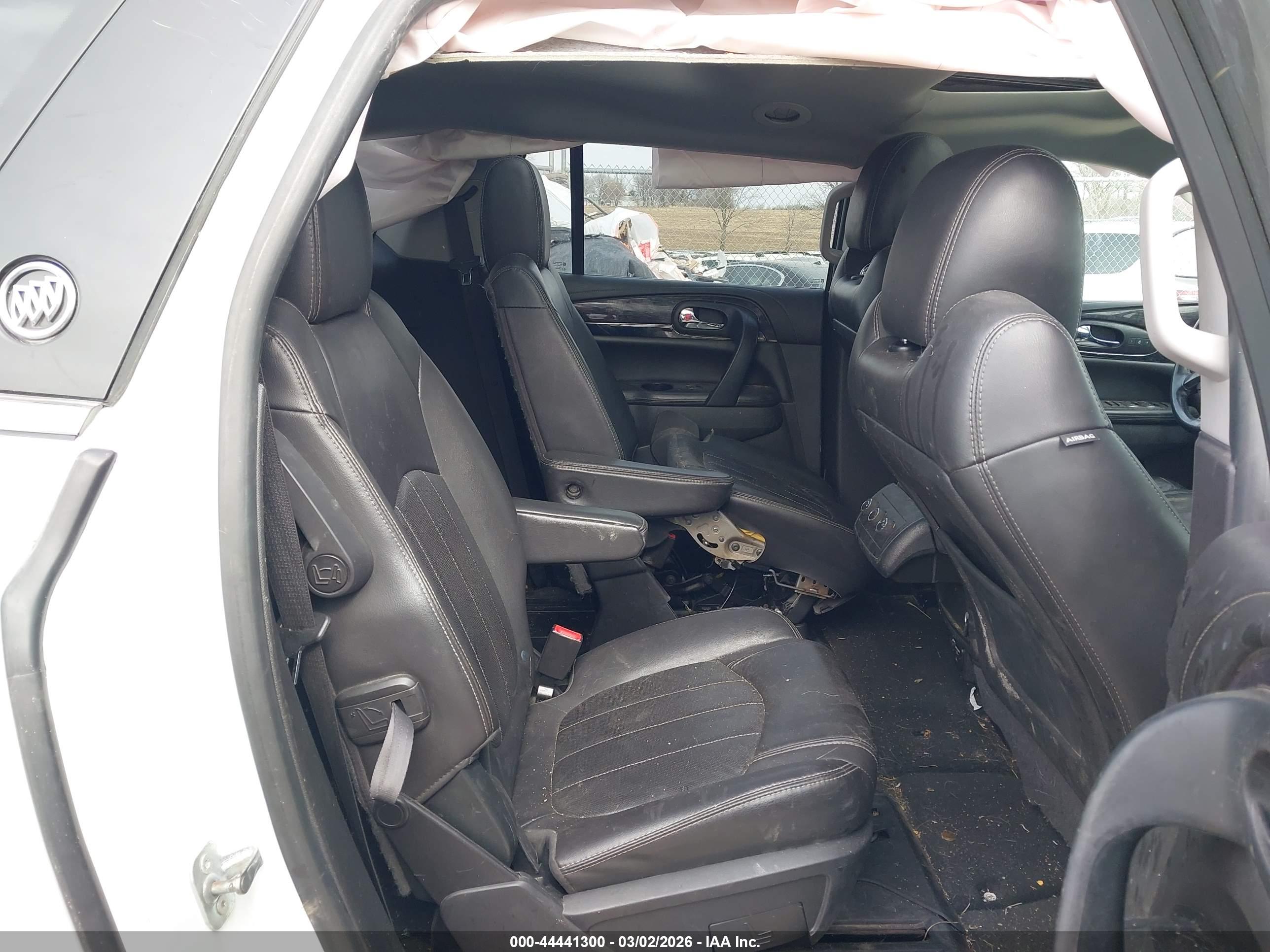 BUICK ENCLAVE image 8