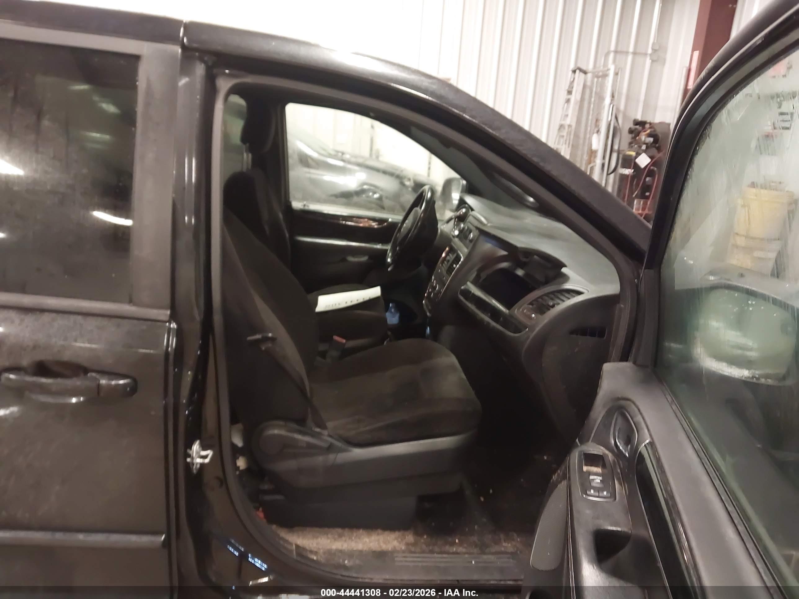 DODGE GRAND image 5