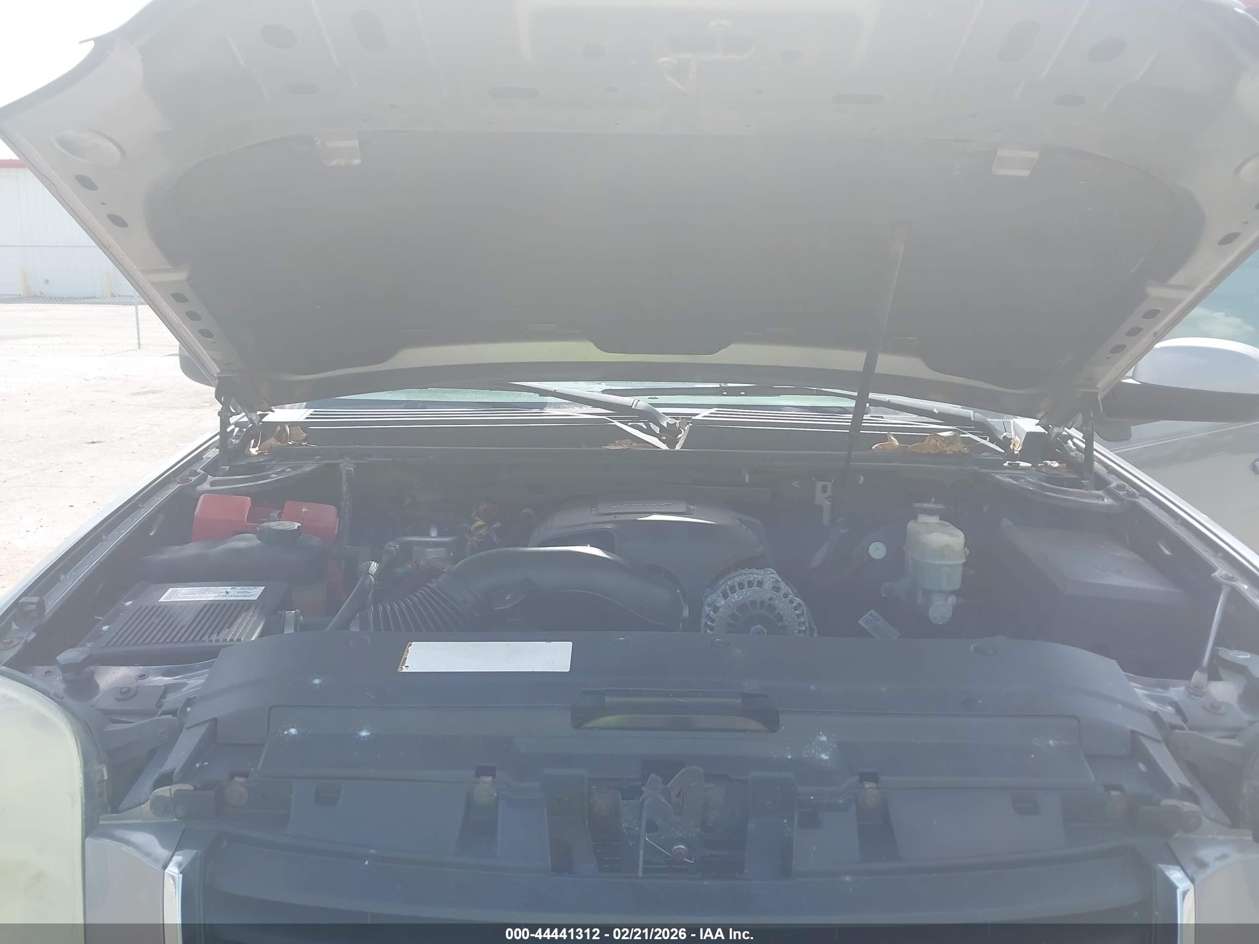 GMC YUKON image 10