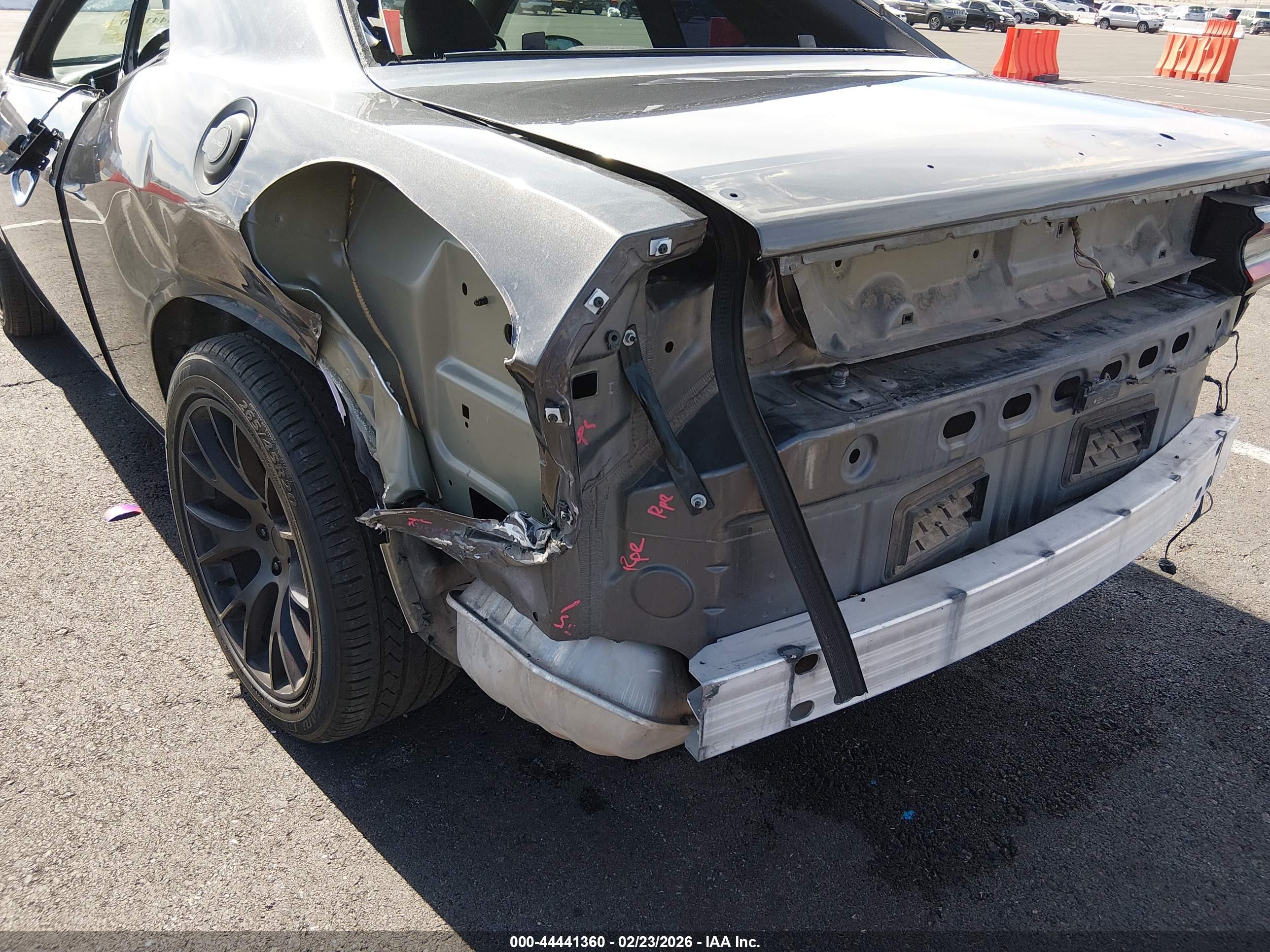 DODGE CHALLENGER image 6