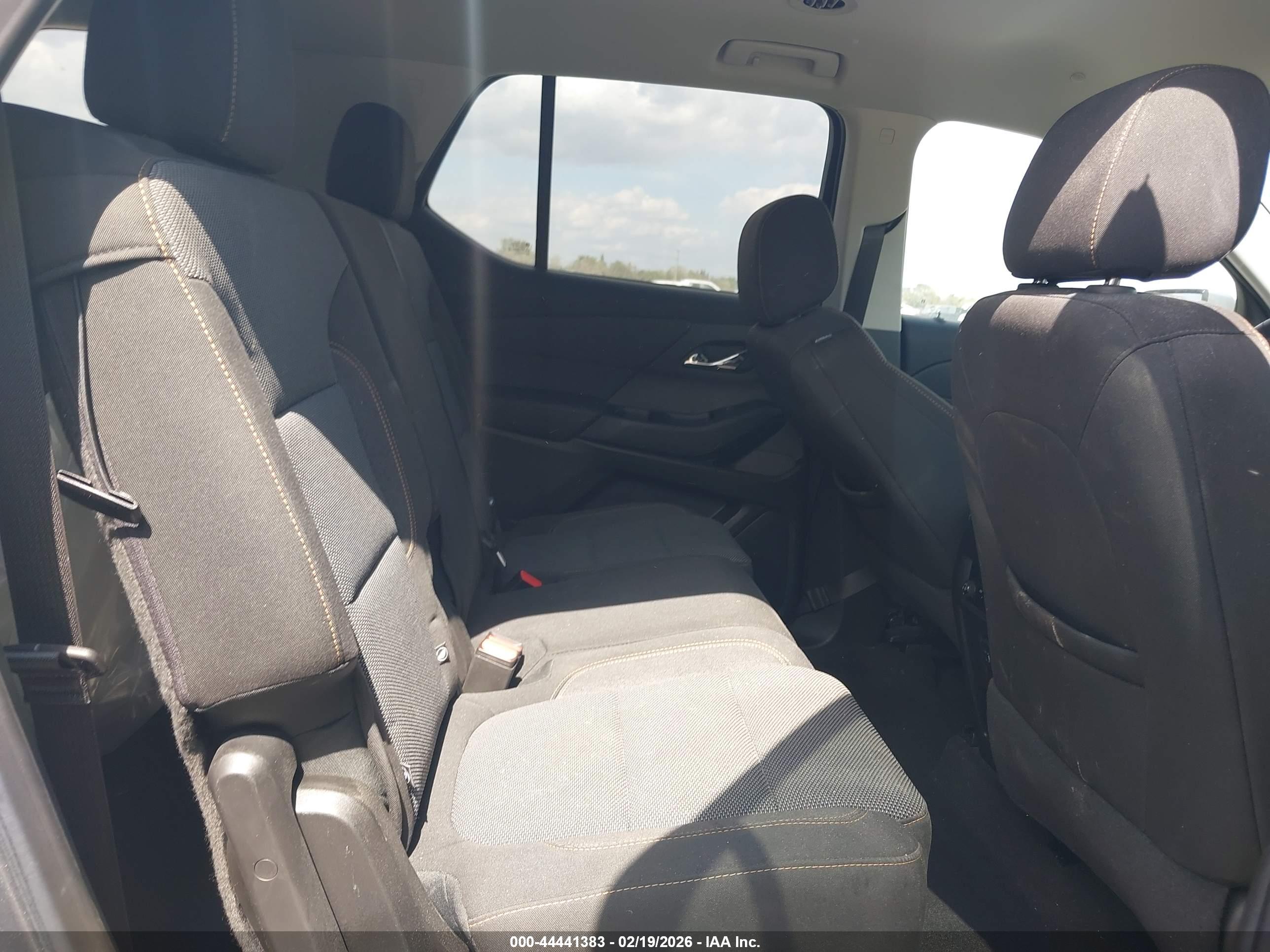CHEVROLET TRAVERSE image 8