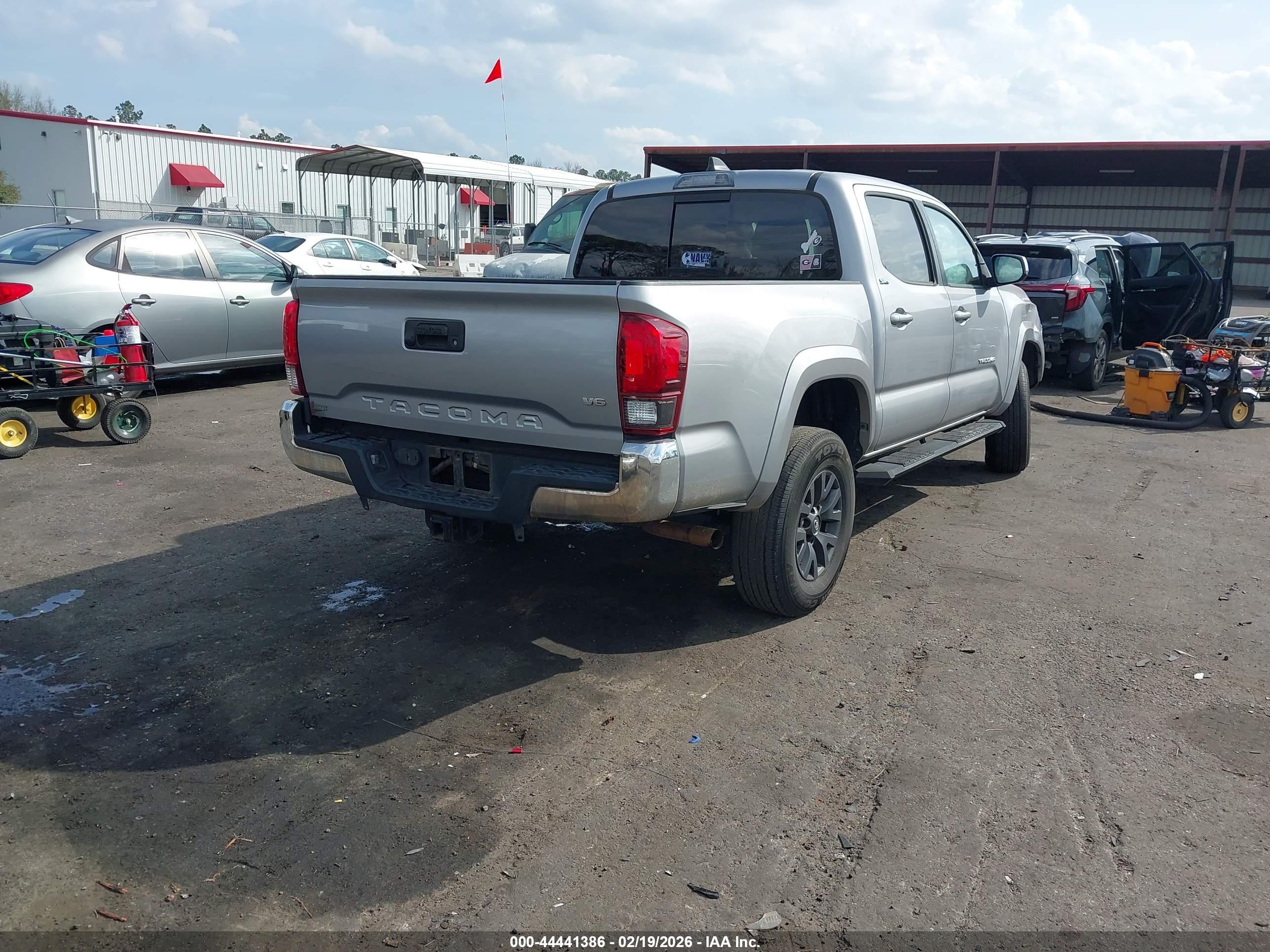 TOYOTA TACOMA image 4