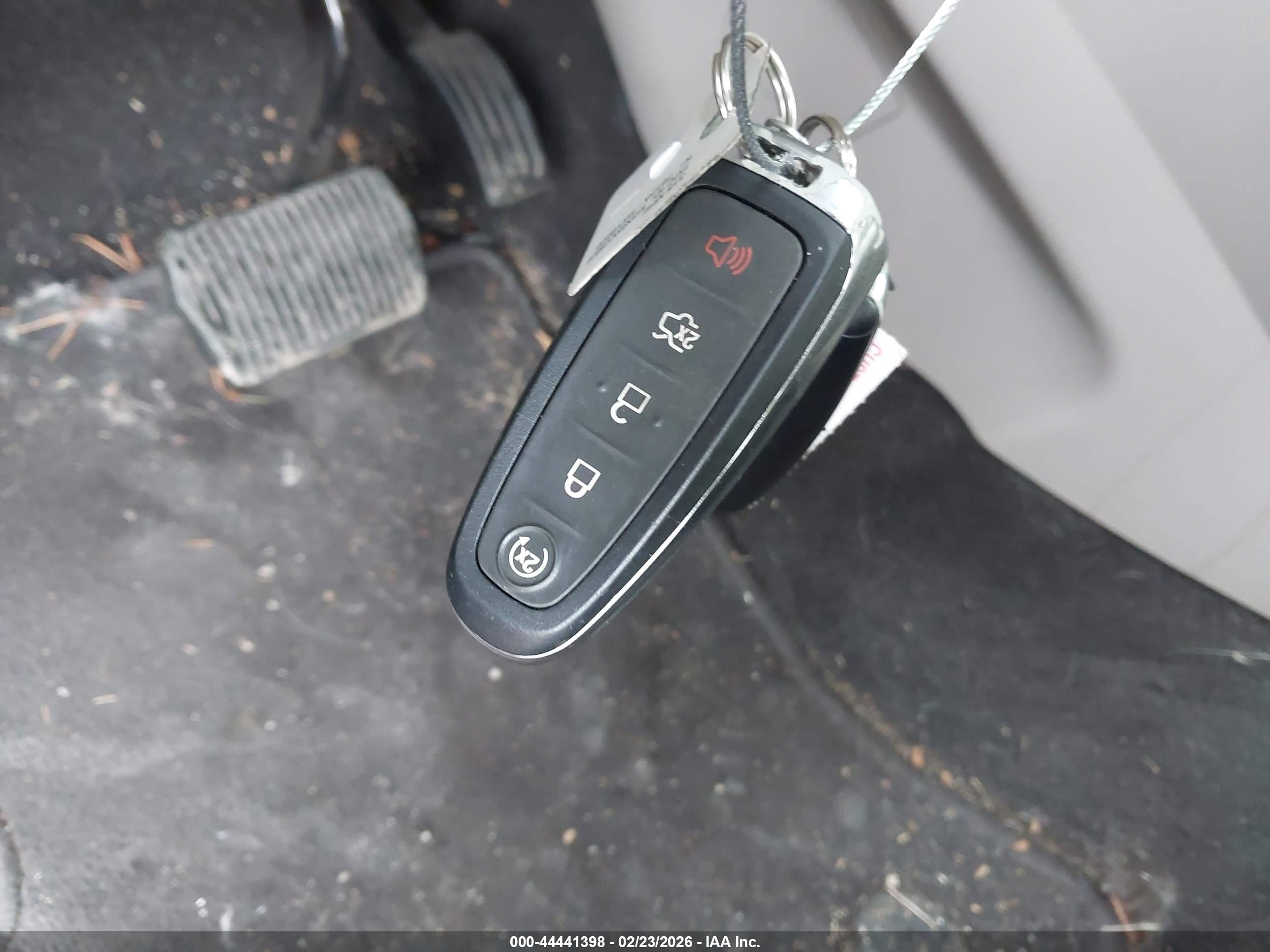FORD ESCAPE image 11
