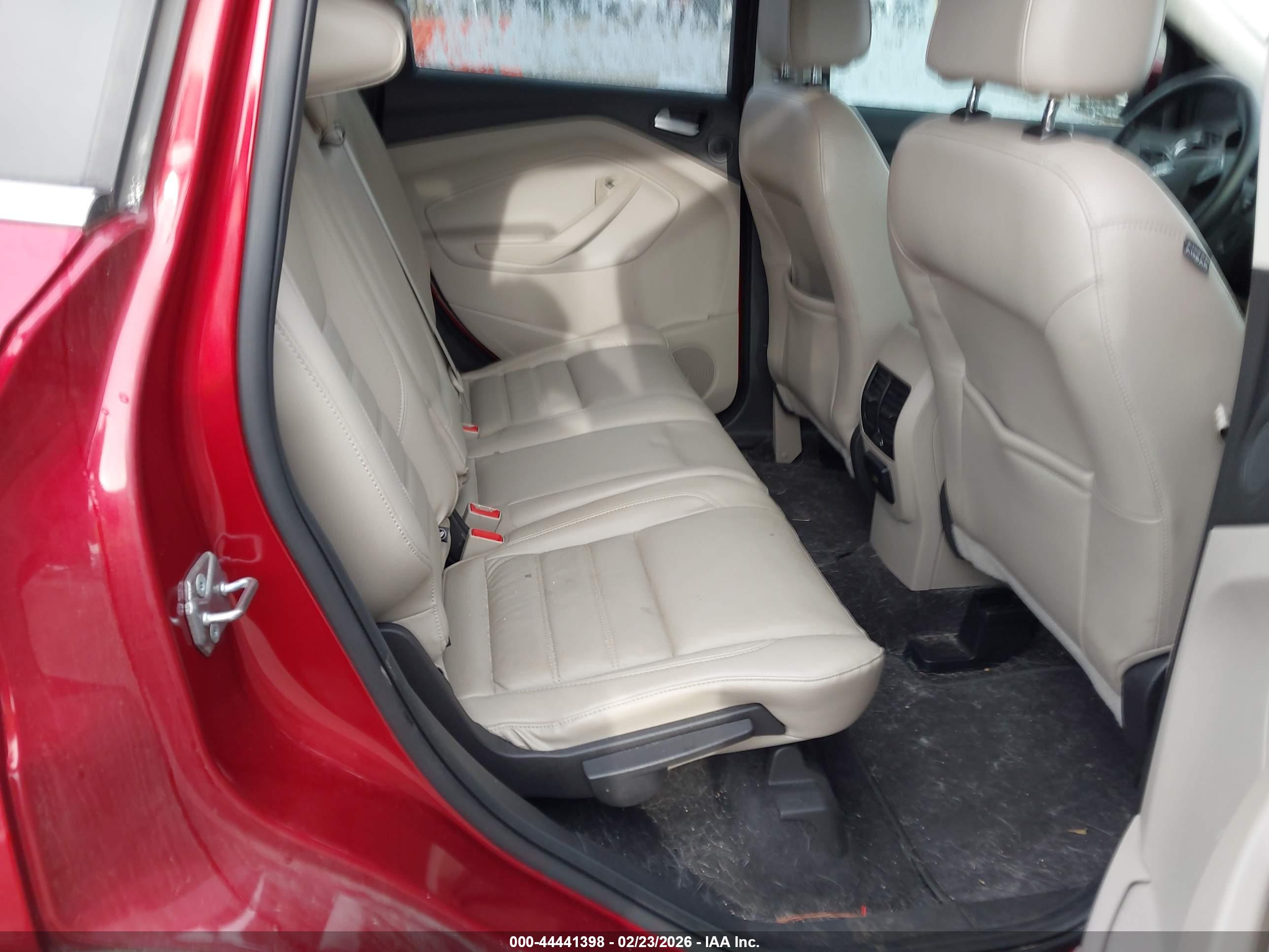 FORD ESCAPE image 8