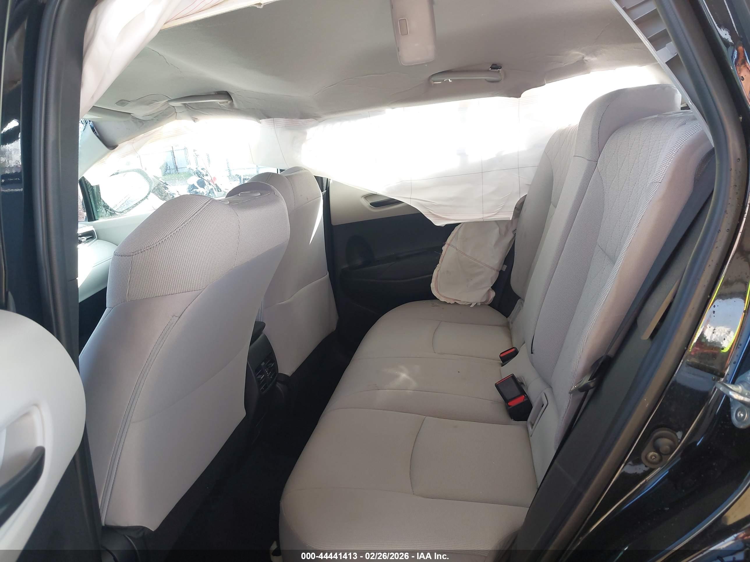 TOYOTA COROLLA image 8