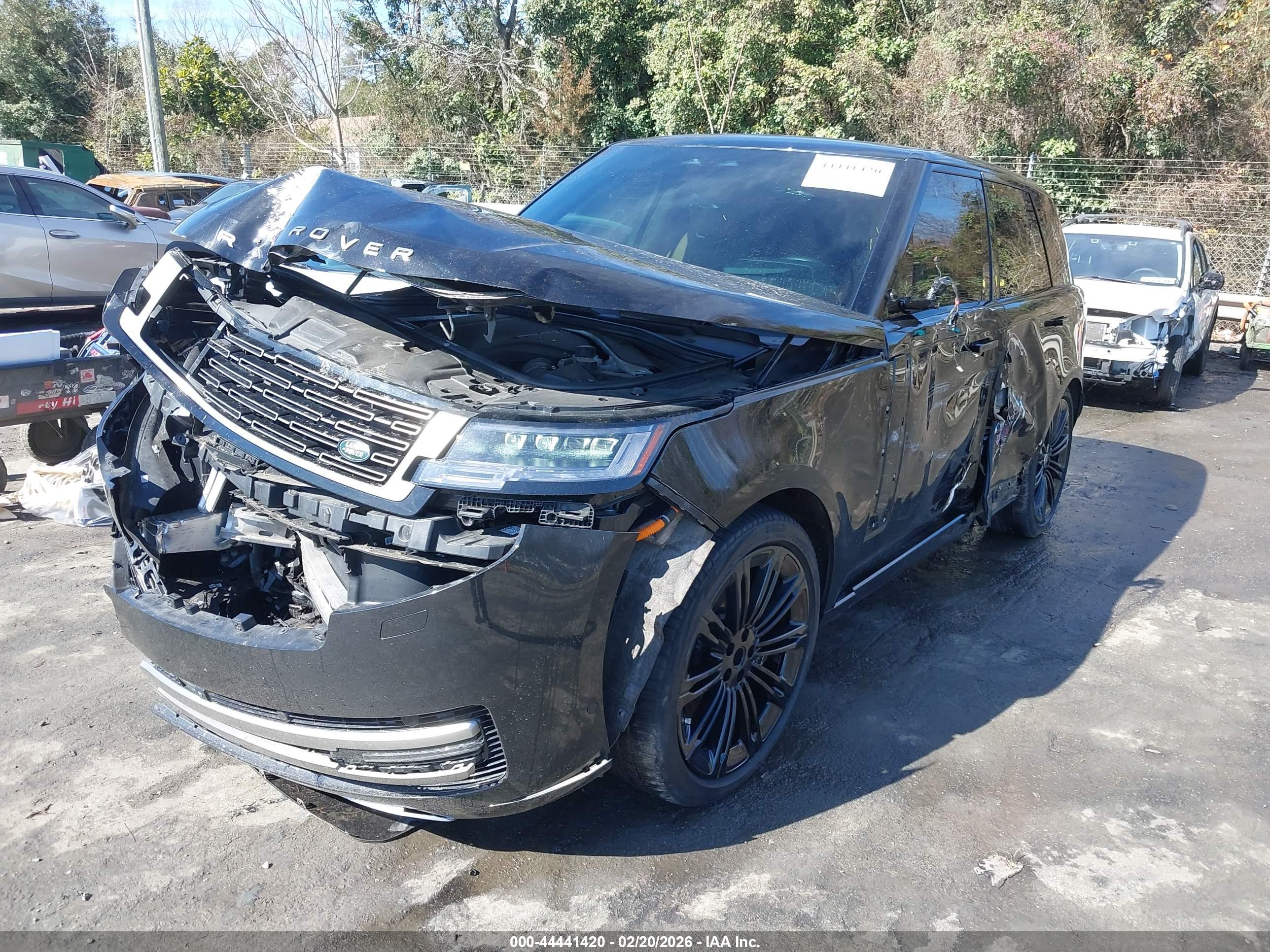 LAND ROVER image 2