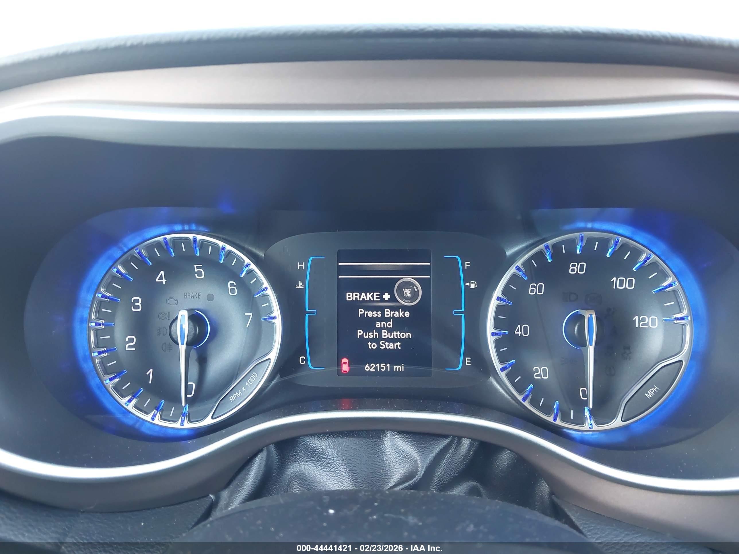 CHRYSLER PACIFICA image 7