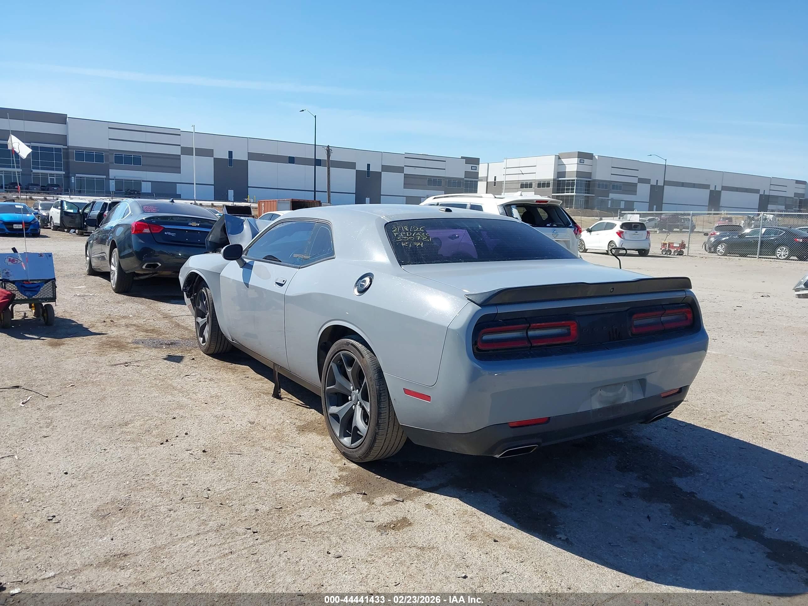 DODGE CHALLENGER image 3