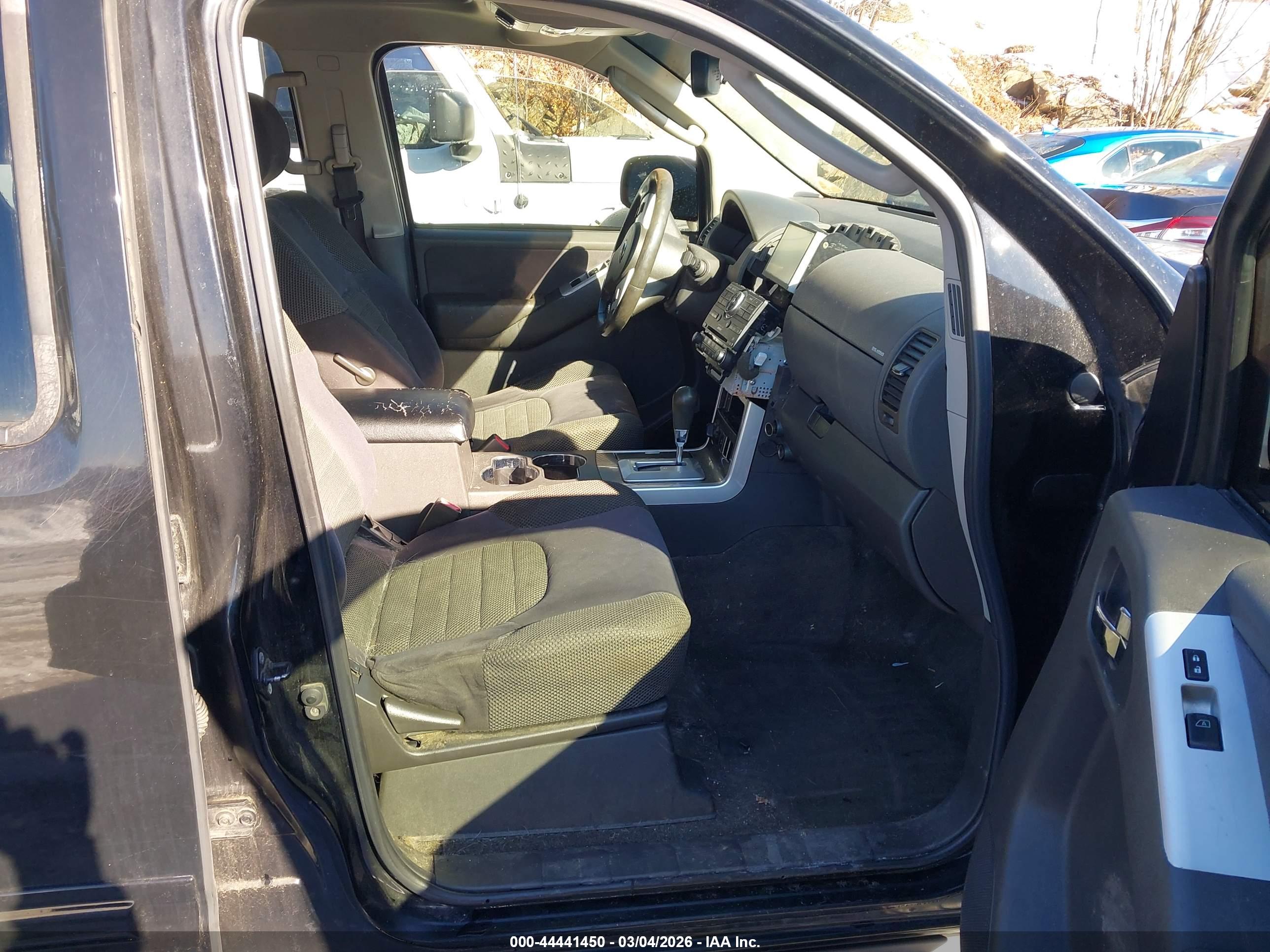 NISSAN PATHFINDER image 5