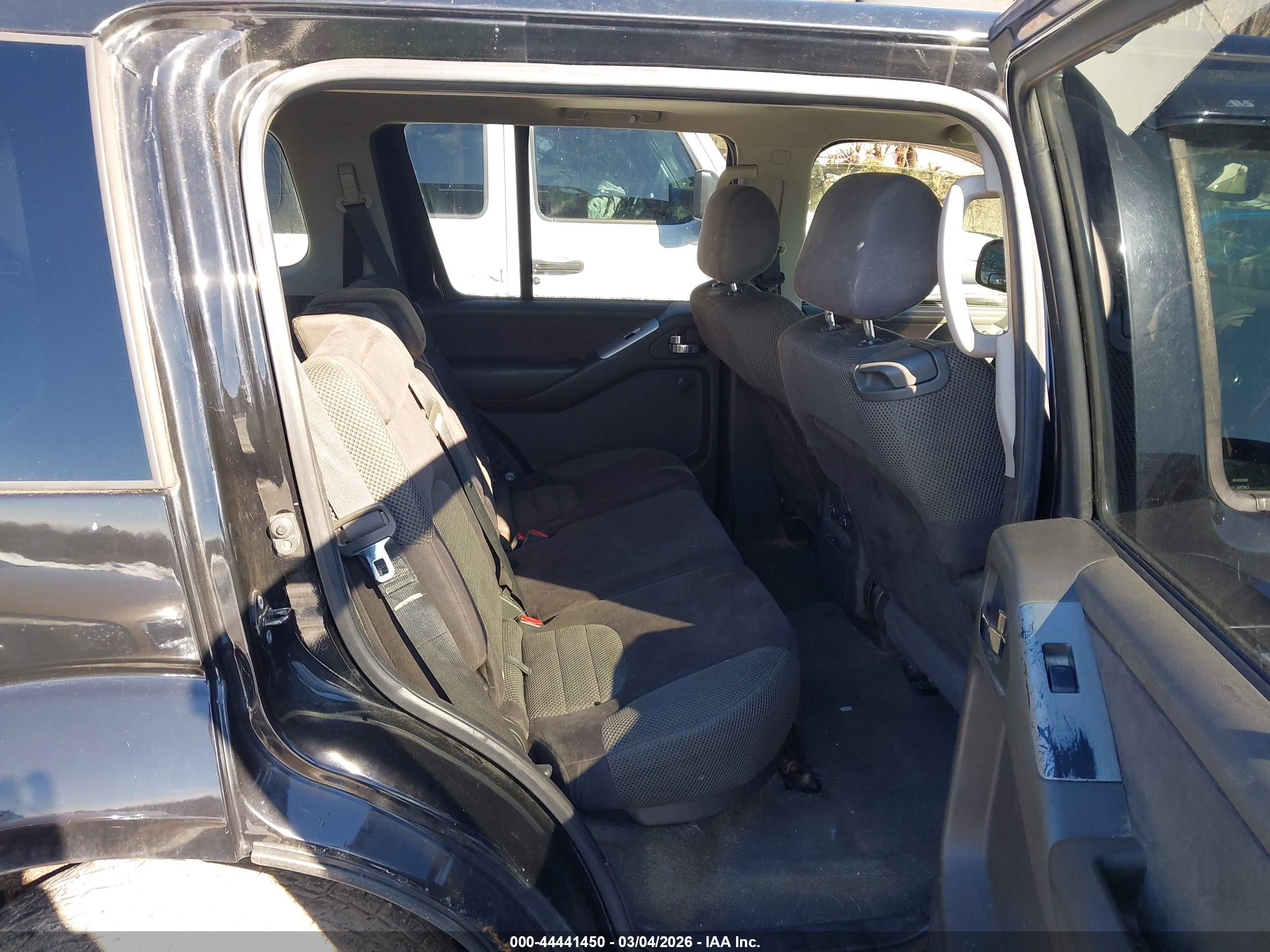 NISSAN PATHFINDER image 8
