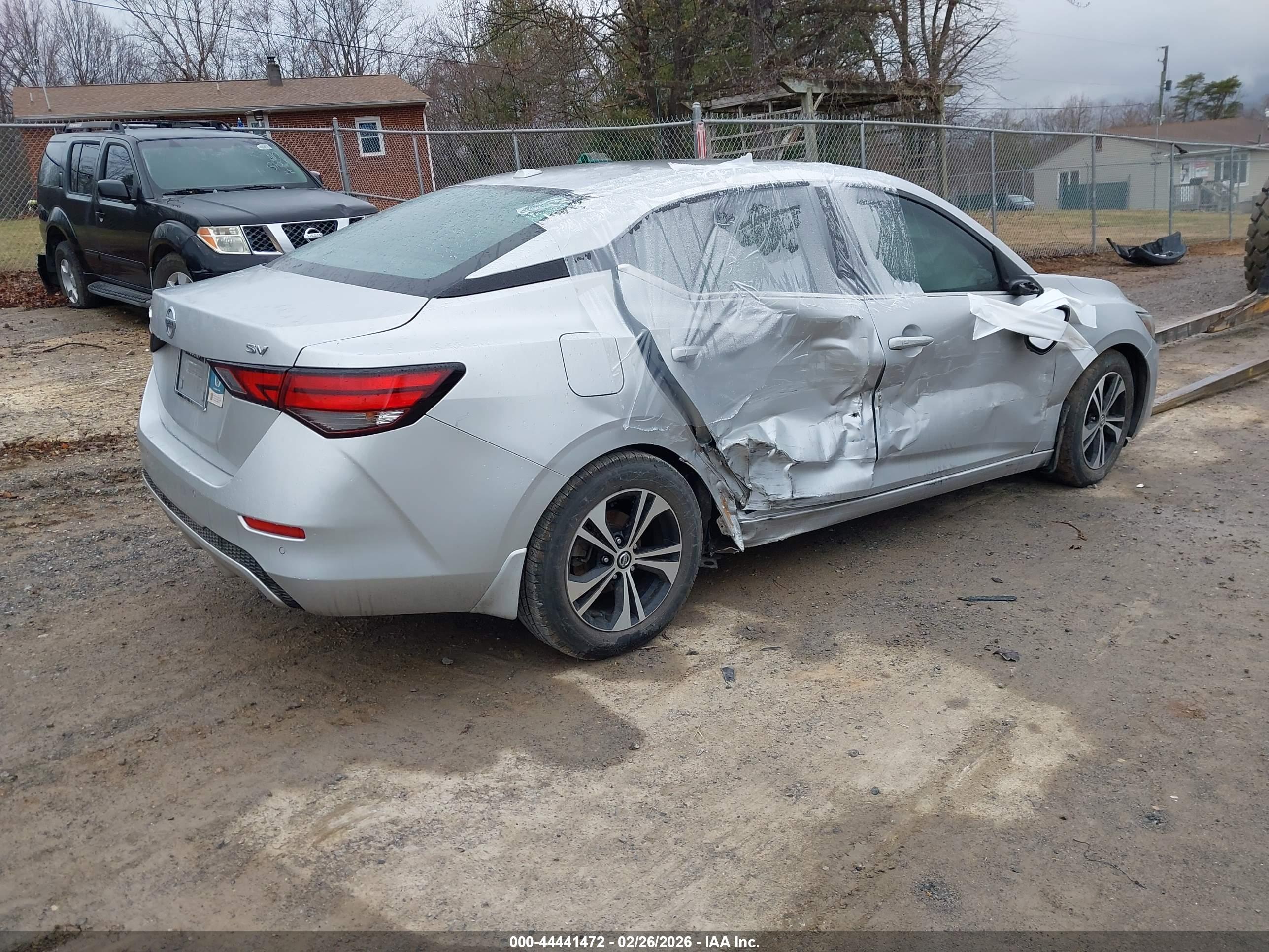 NISSAN SENTRA image 4