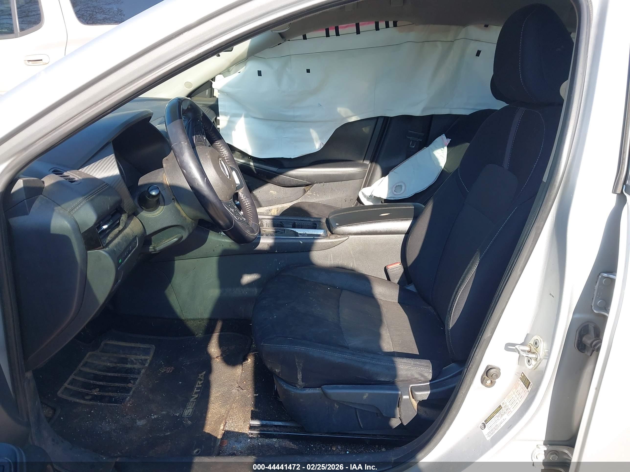 NISSAN SENTRA image 5