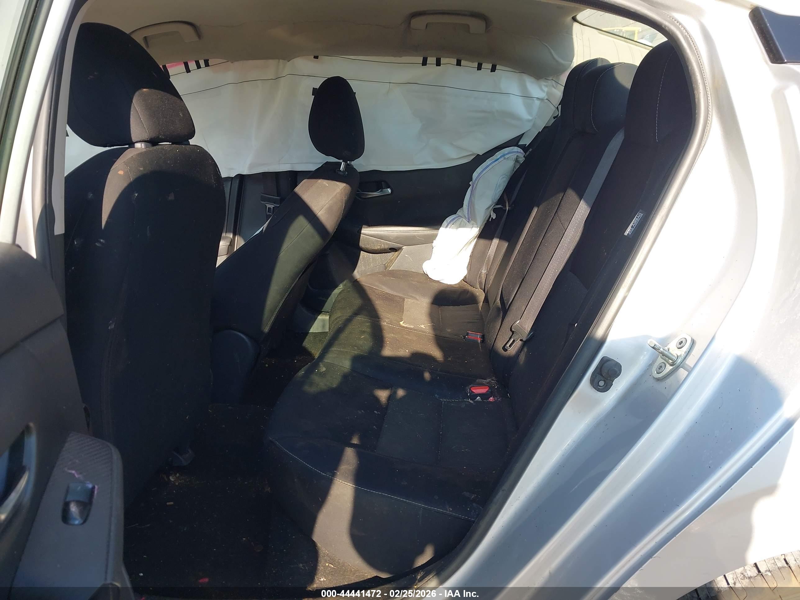 NISSAN SENTRA image 8