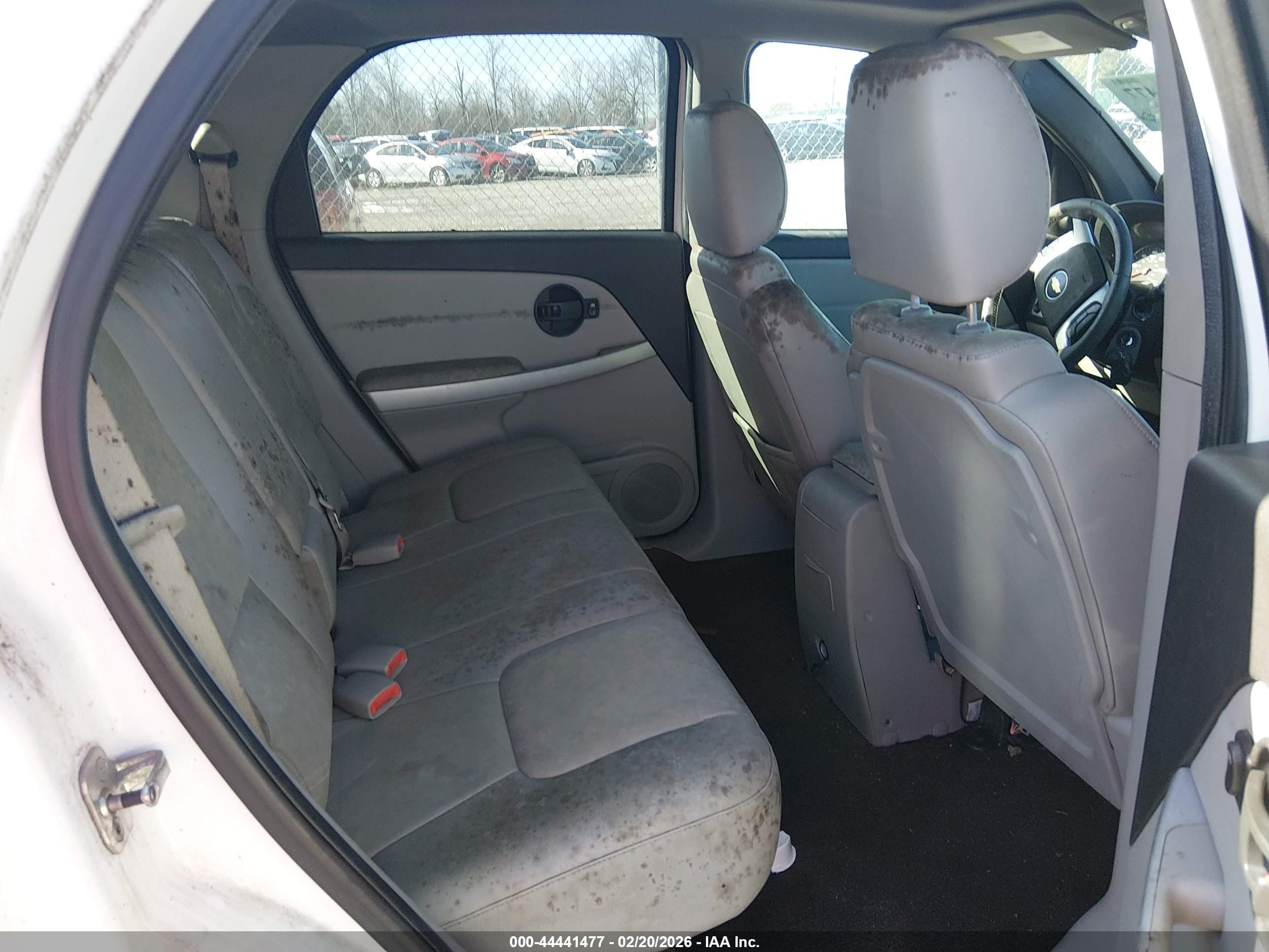 CHEVROLET EQUINOX image 8
