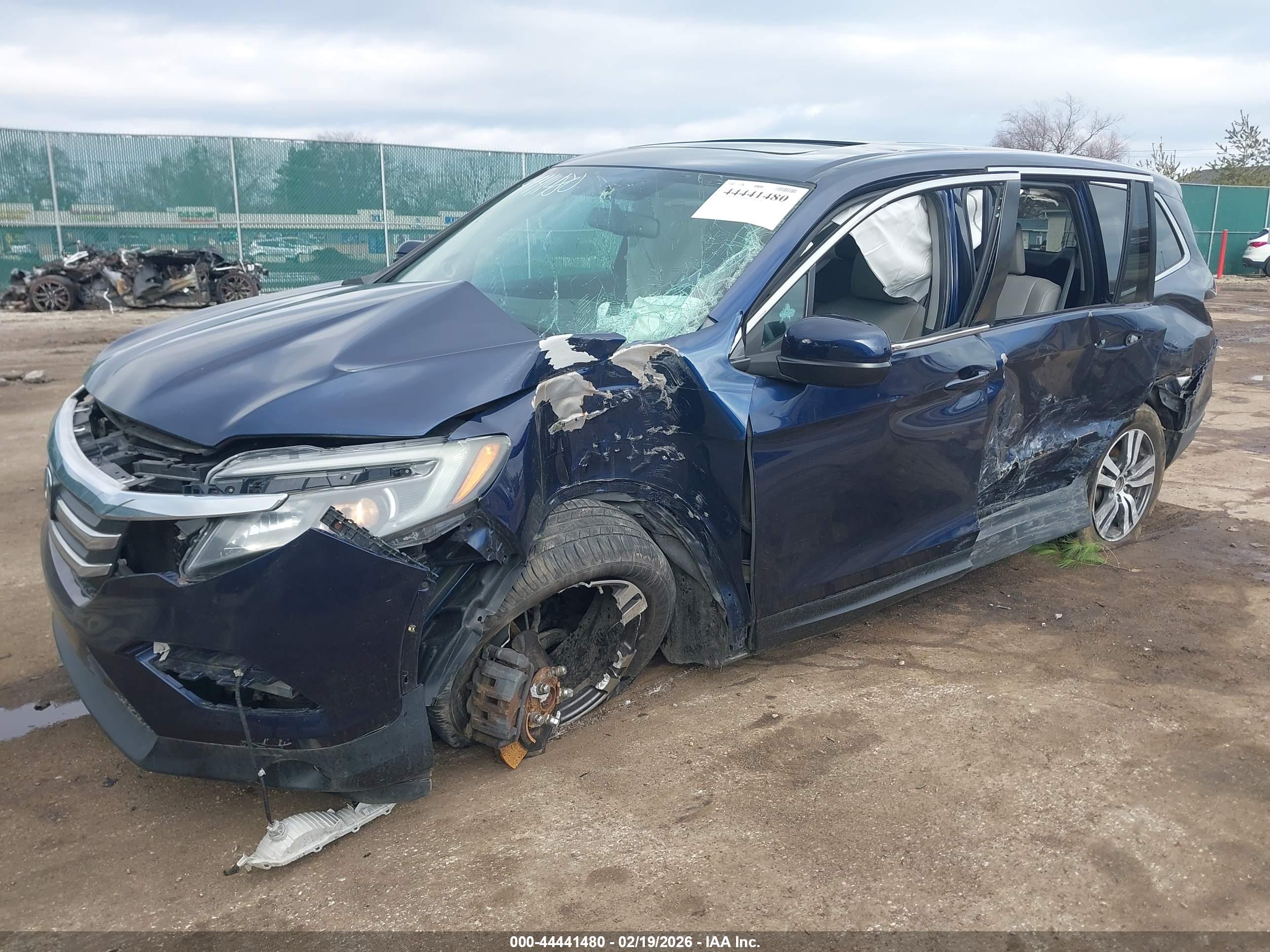 HONDA PILOT image 2