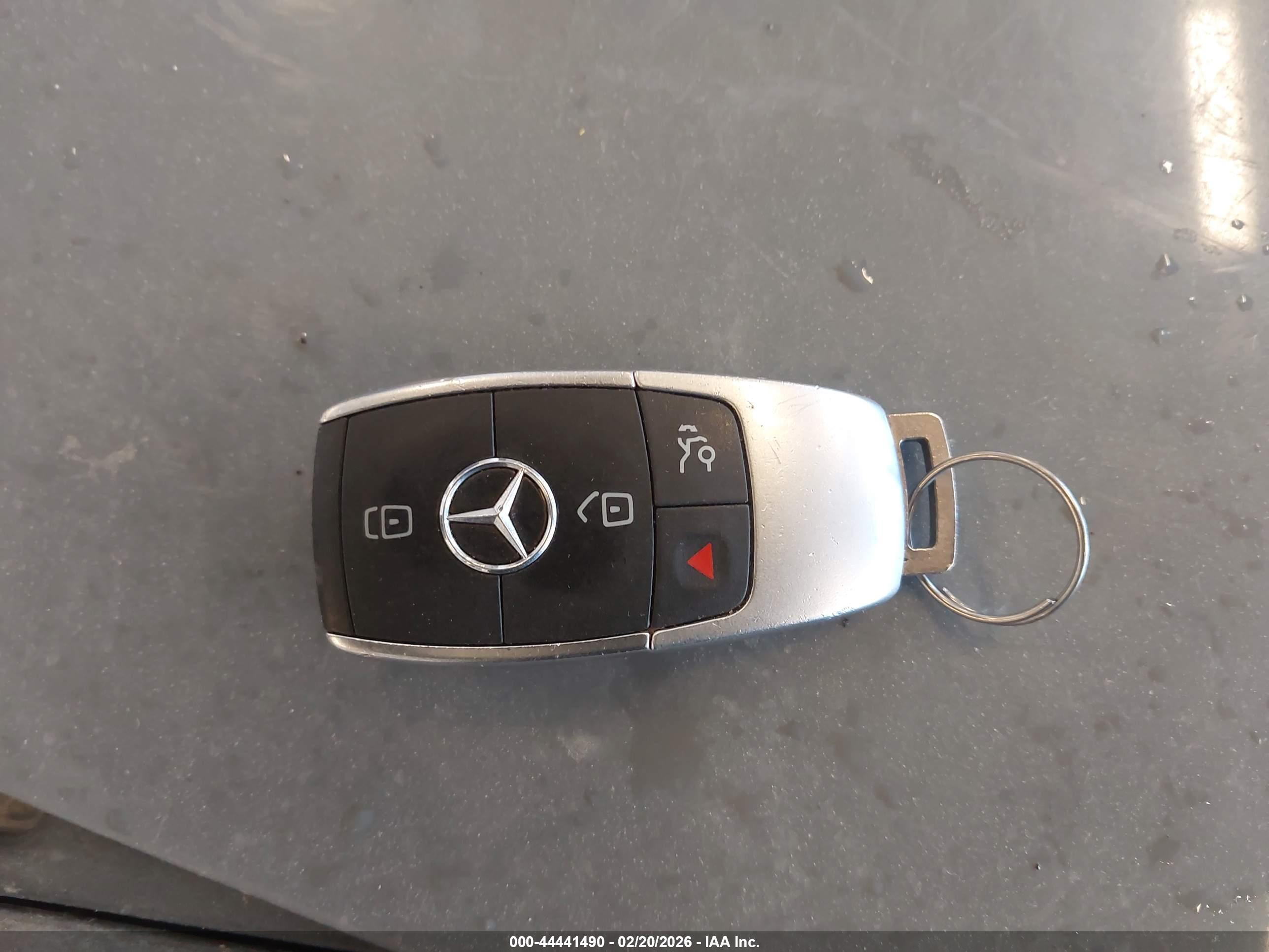 MERCEDES-BENZ A image 11