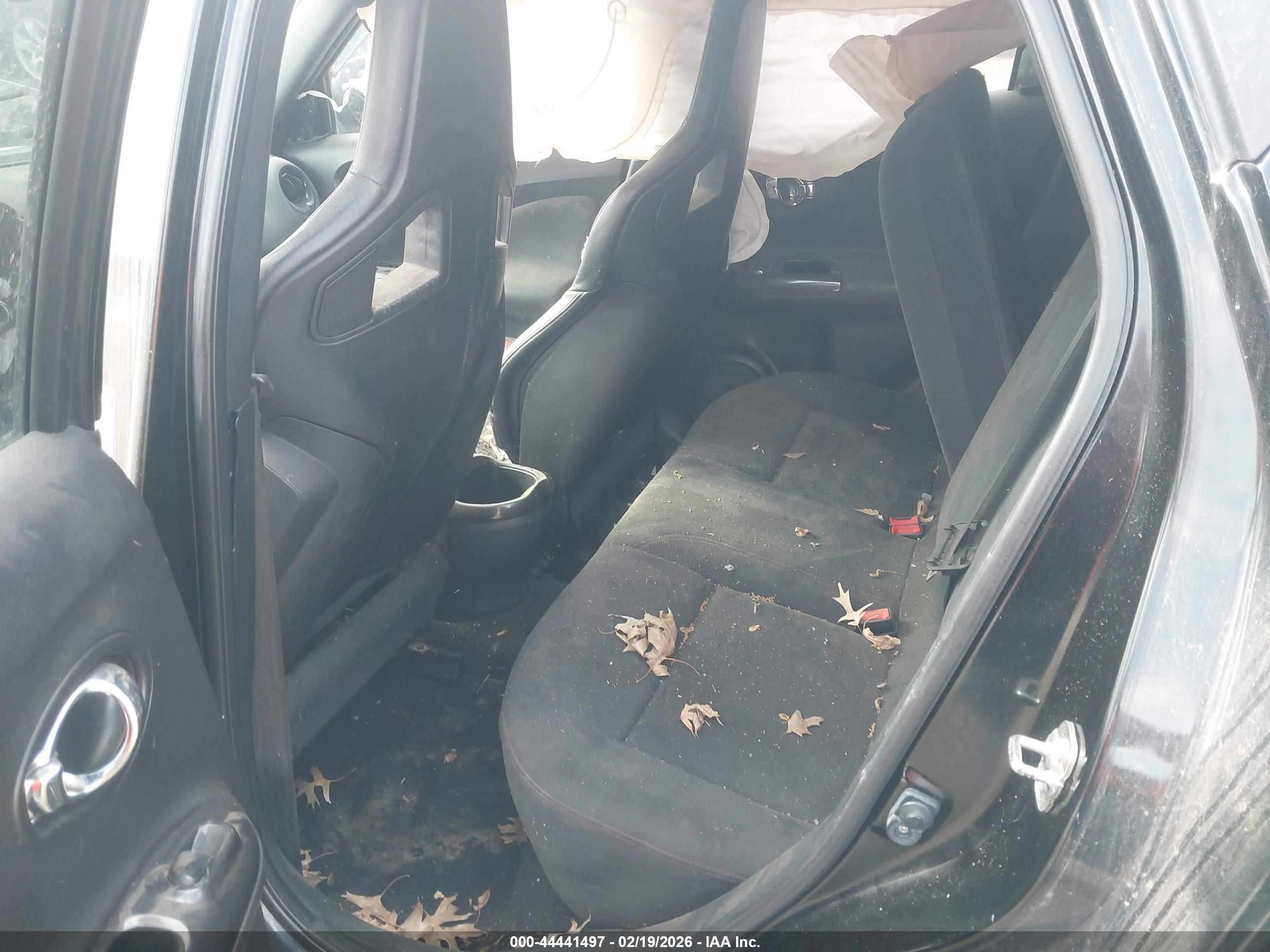 NISSAN JUKE image 8