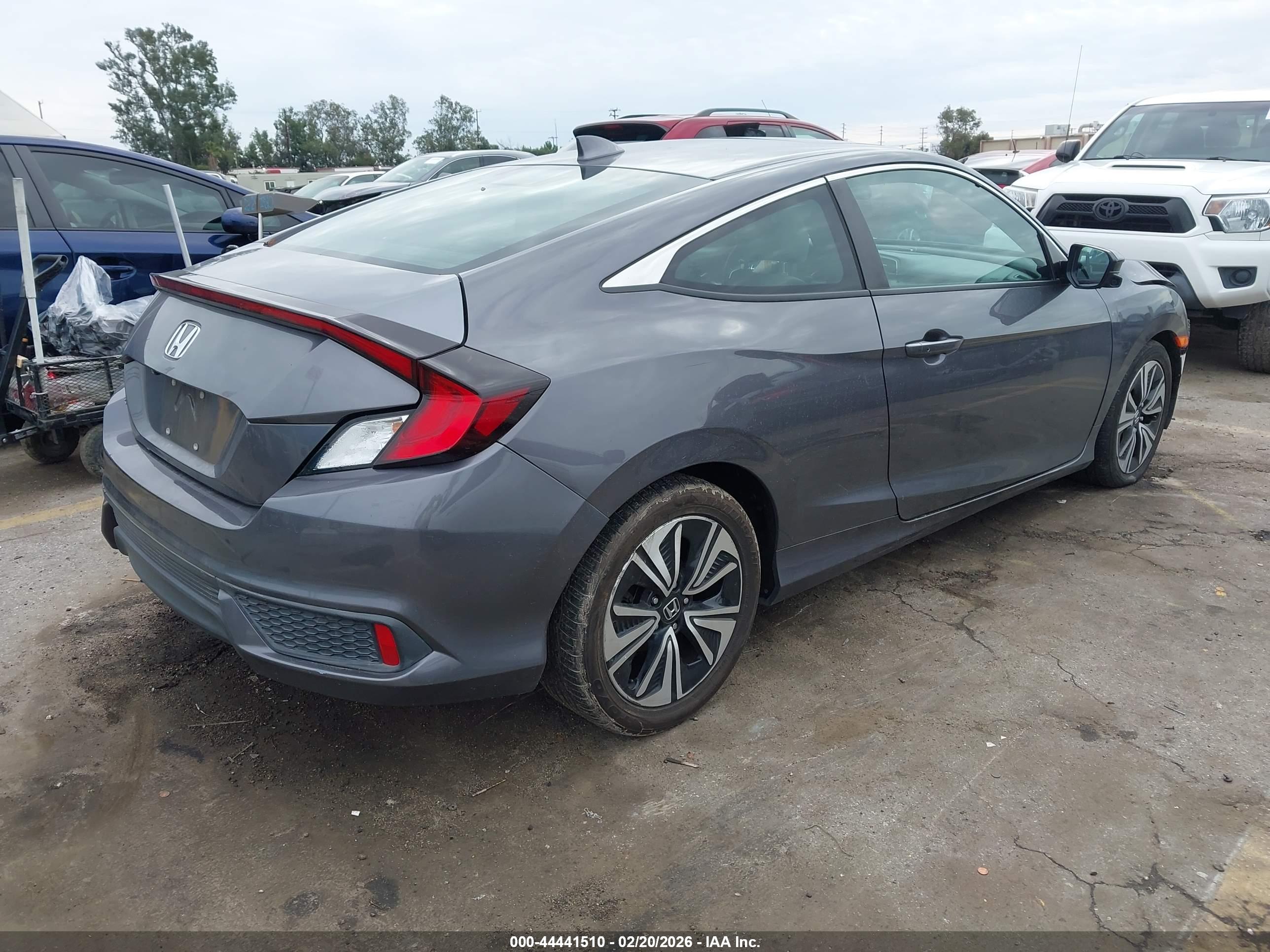 HONDA CIVIC image 4