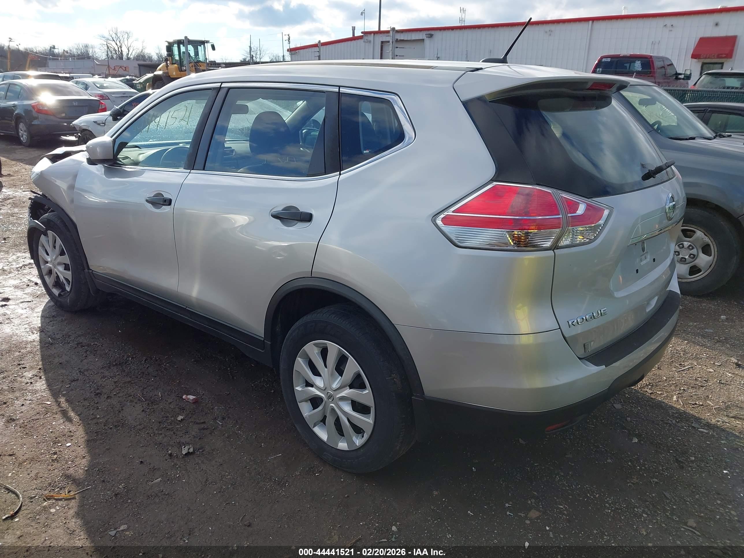 NISSAN ROGUE image 3