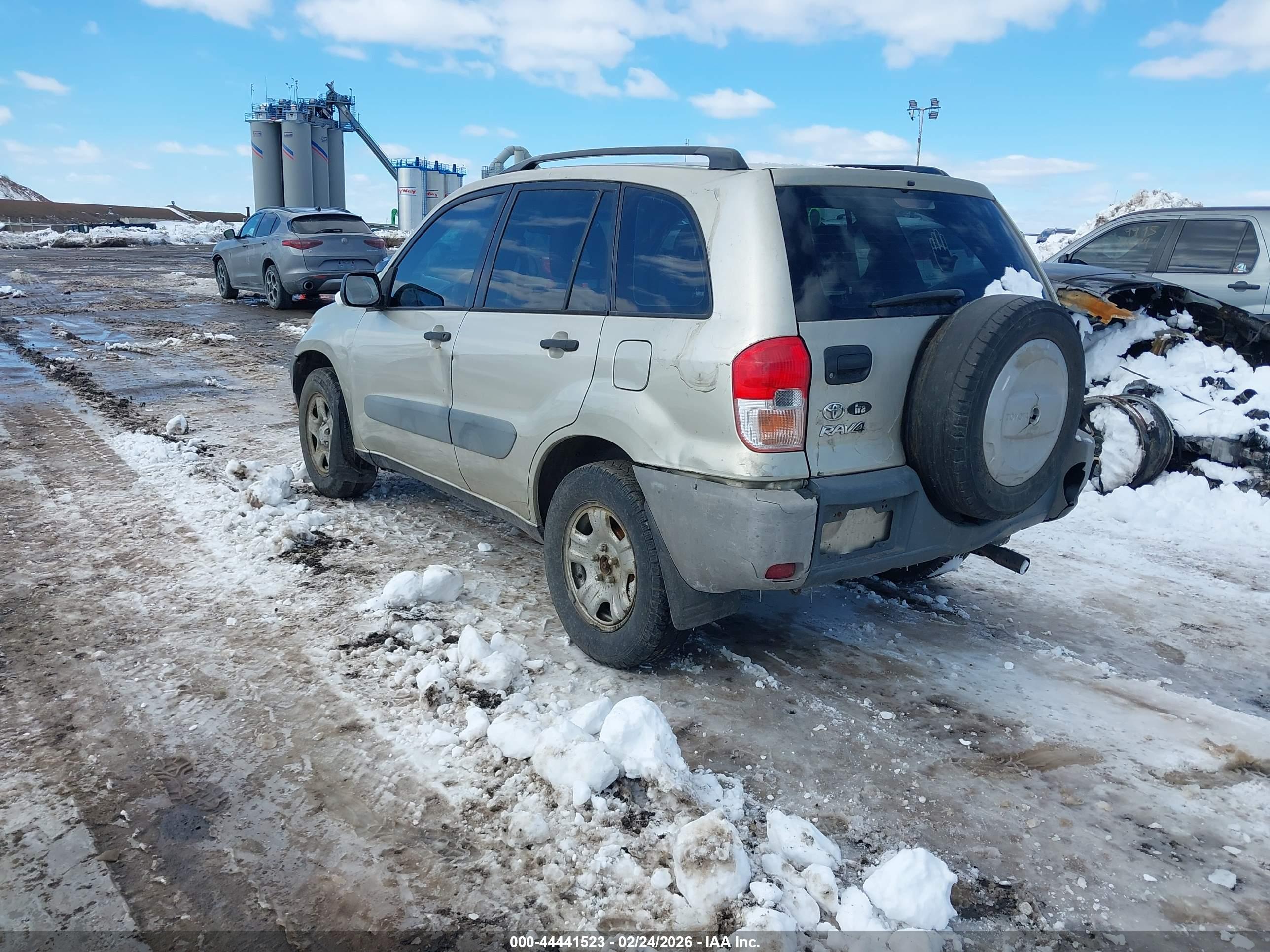 TOYOTA RAV4 image 3