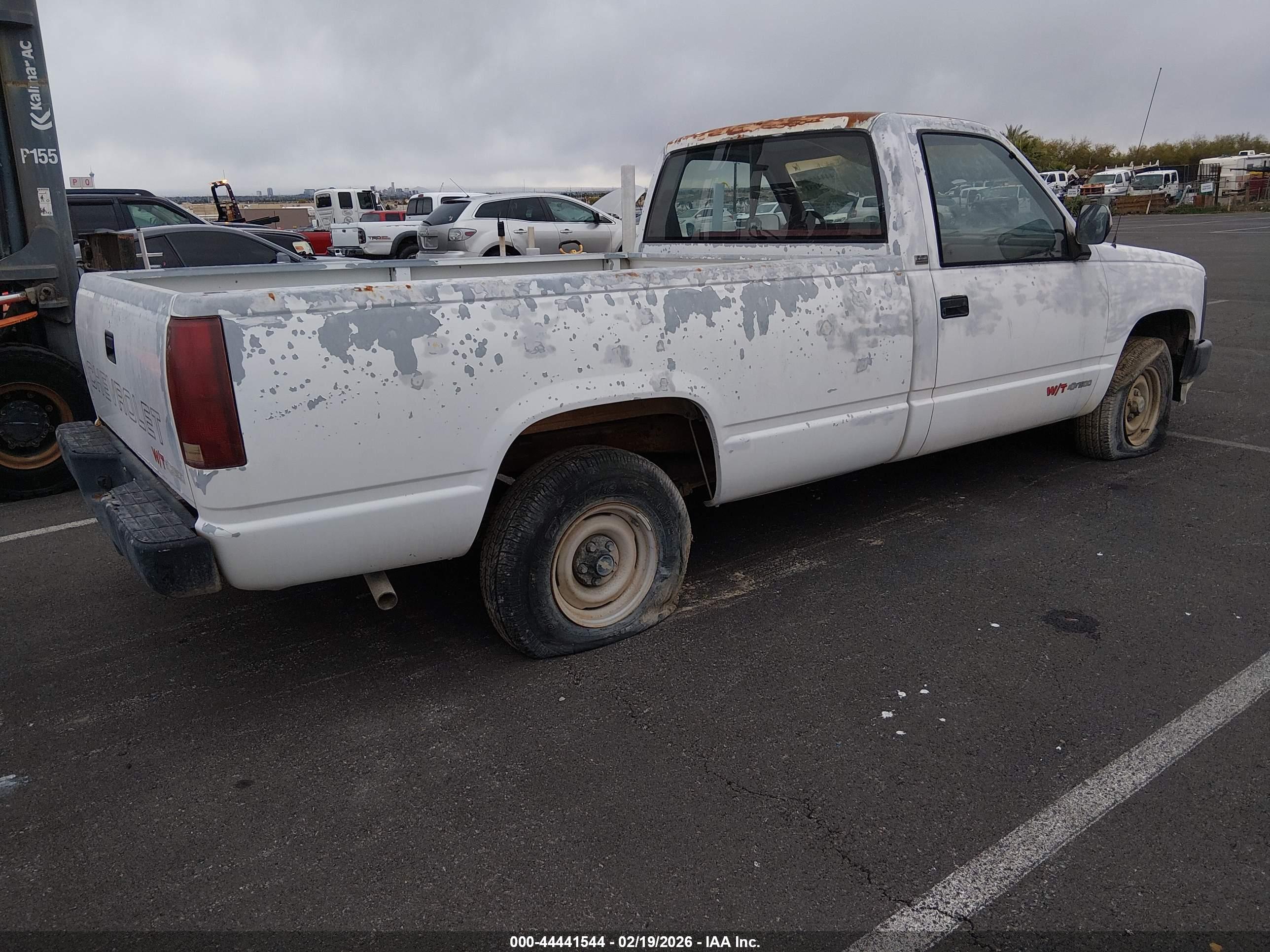 CHEVROLET GMT-400 image 4