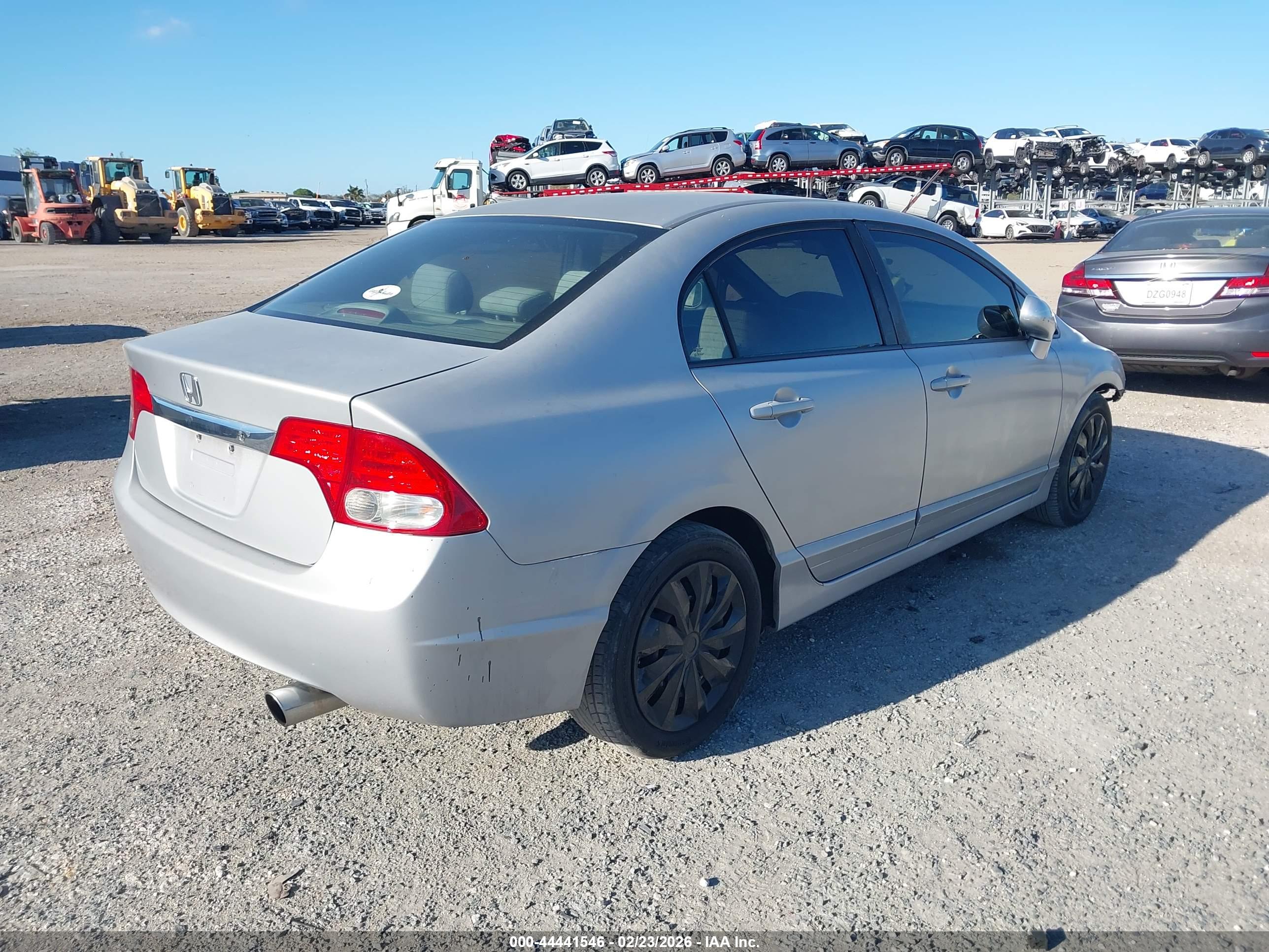 HONDA CIVIC image 4