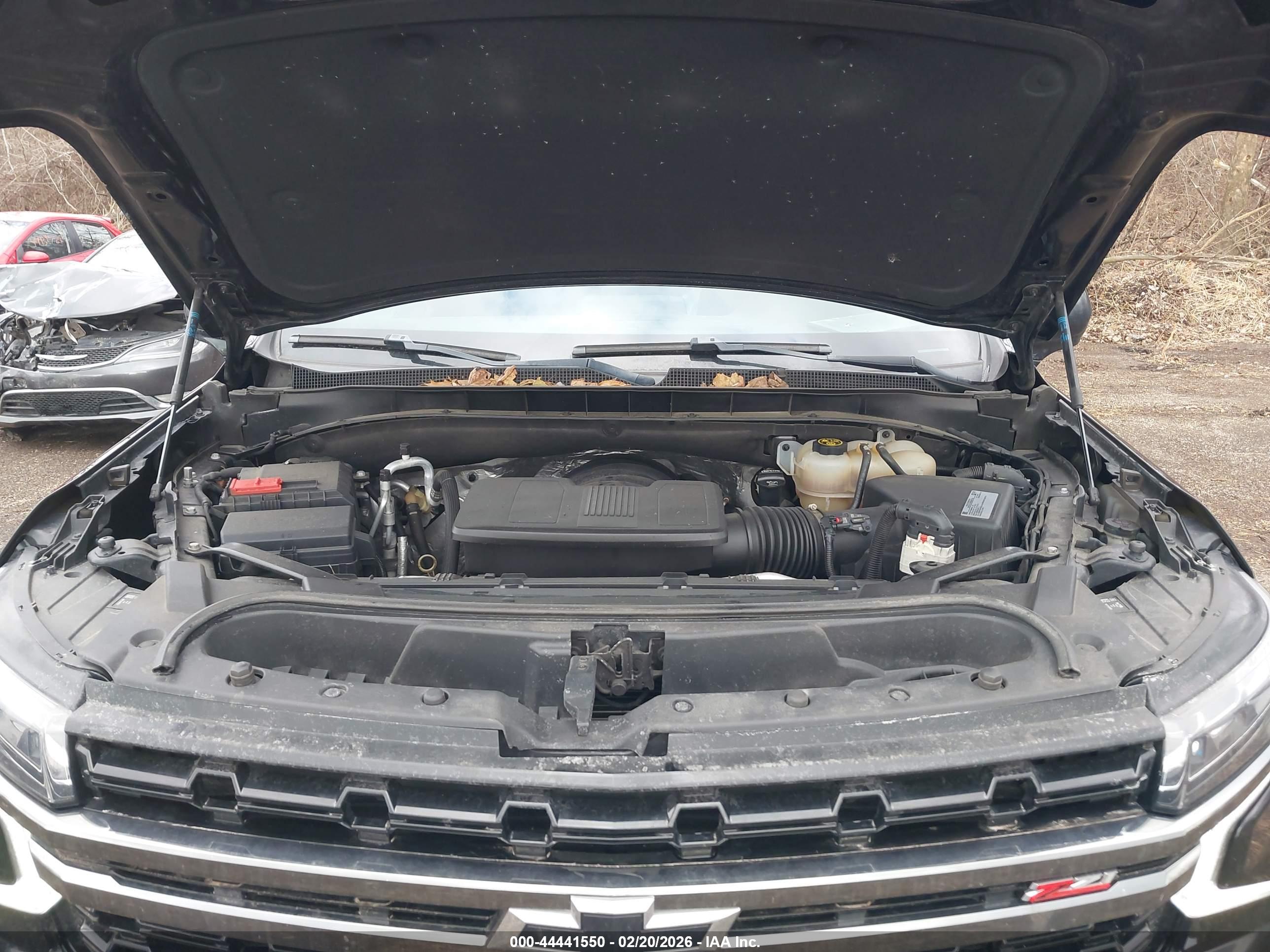 CHEVROLET SUBURBAN image 10