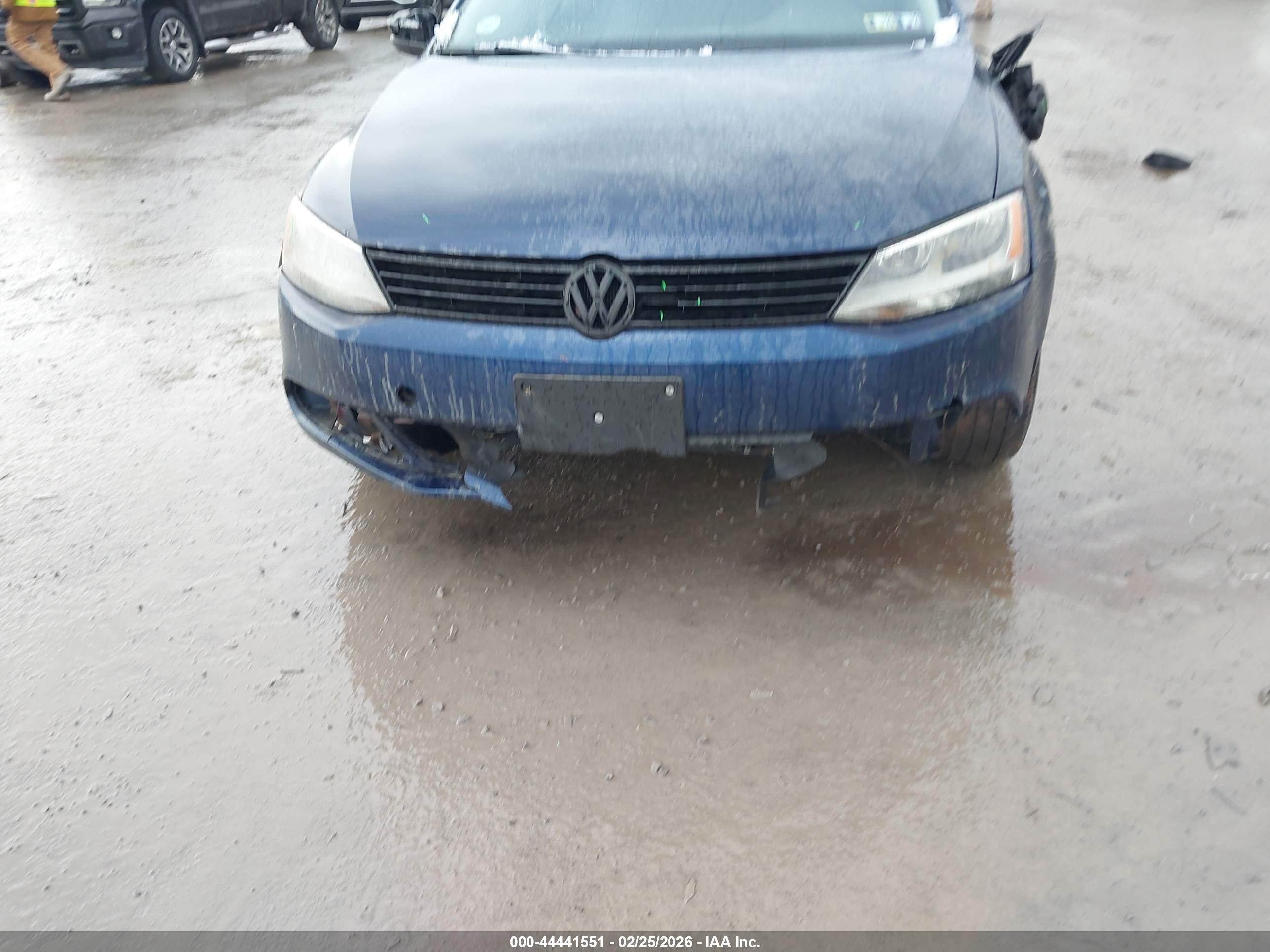 VOLKSWAGEN JETTA image 6