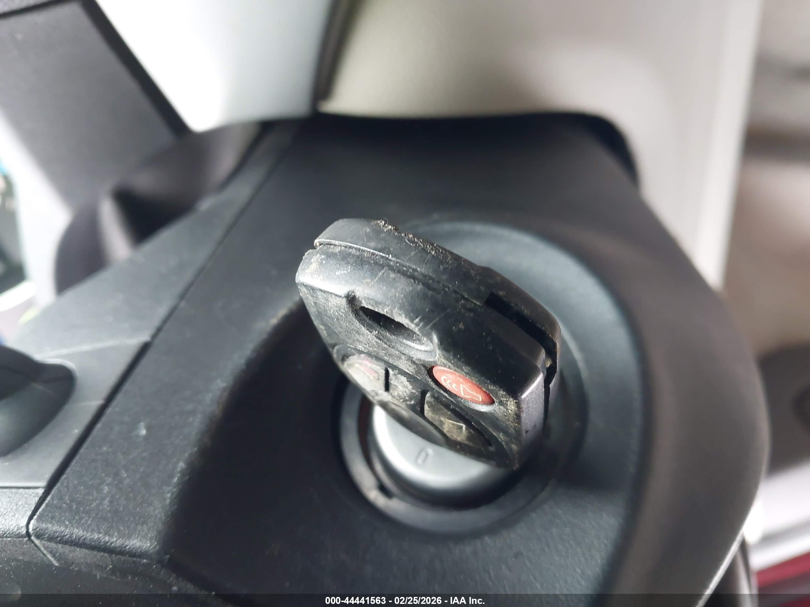 FORD ESCAPE image 11