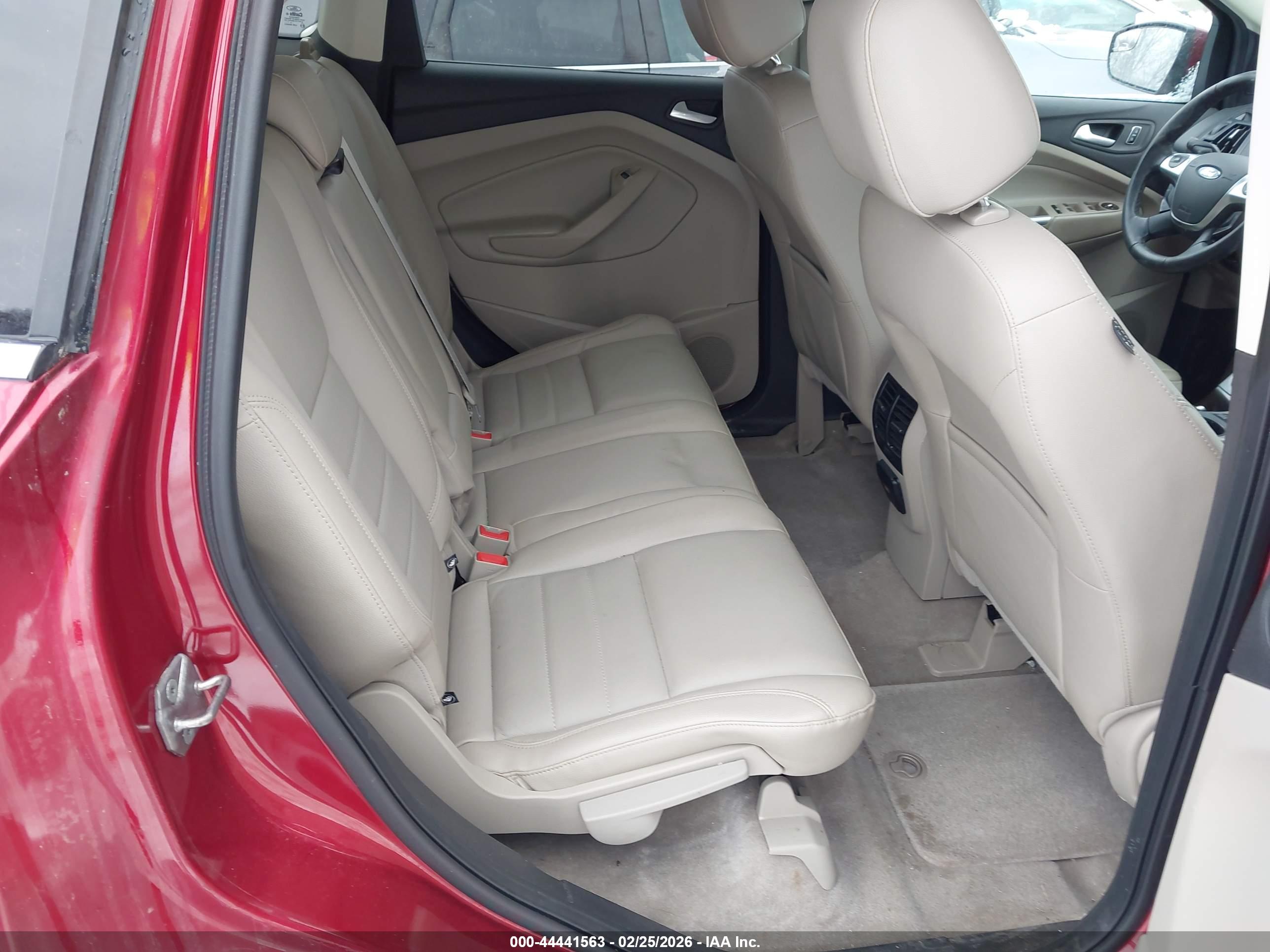 FORD ESCAPE image 8