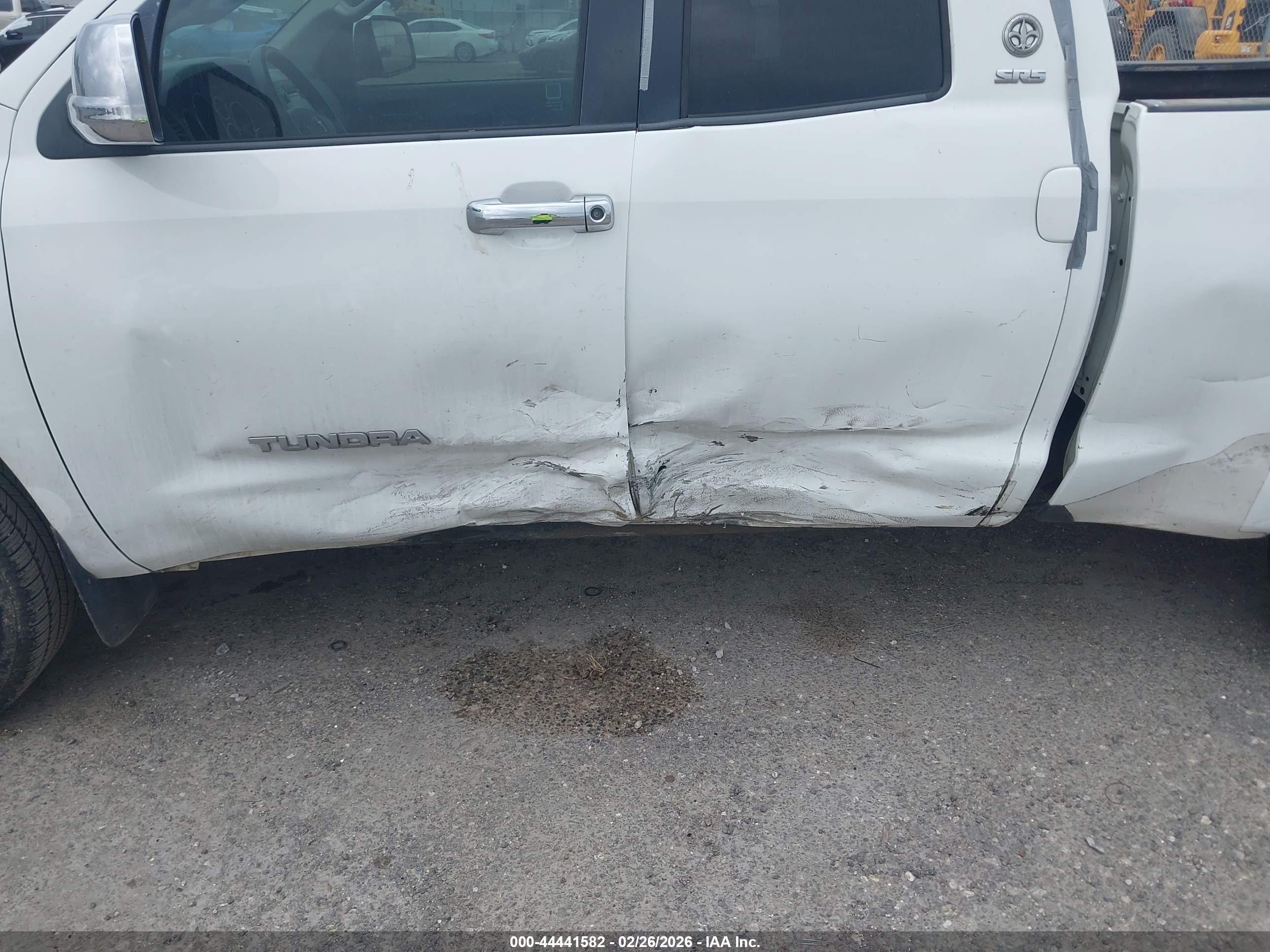 TOYOTA TUNDRA image 6
