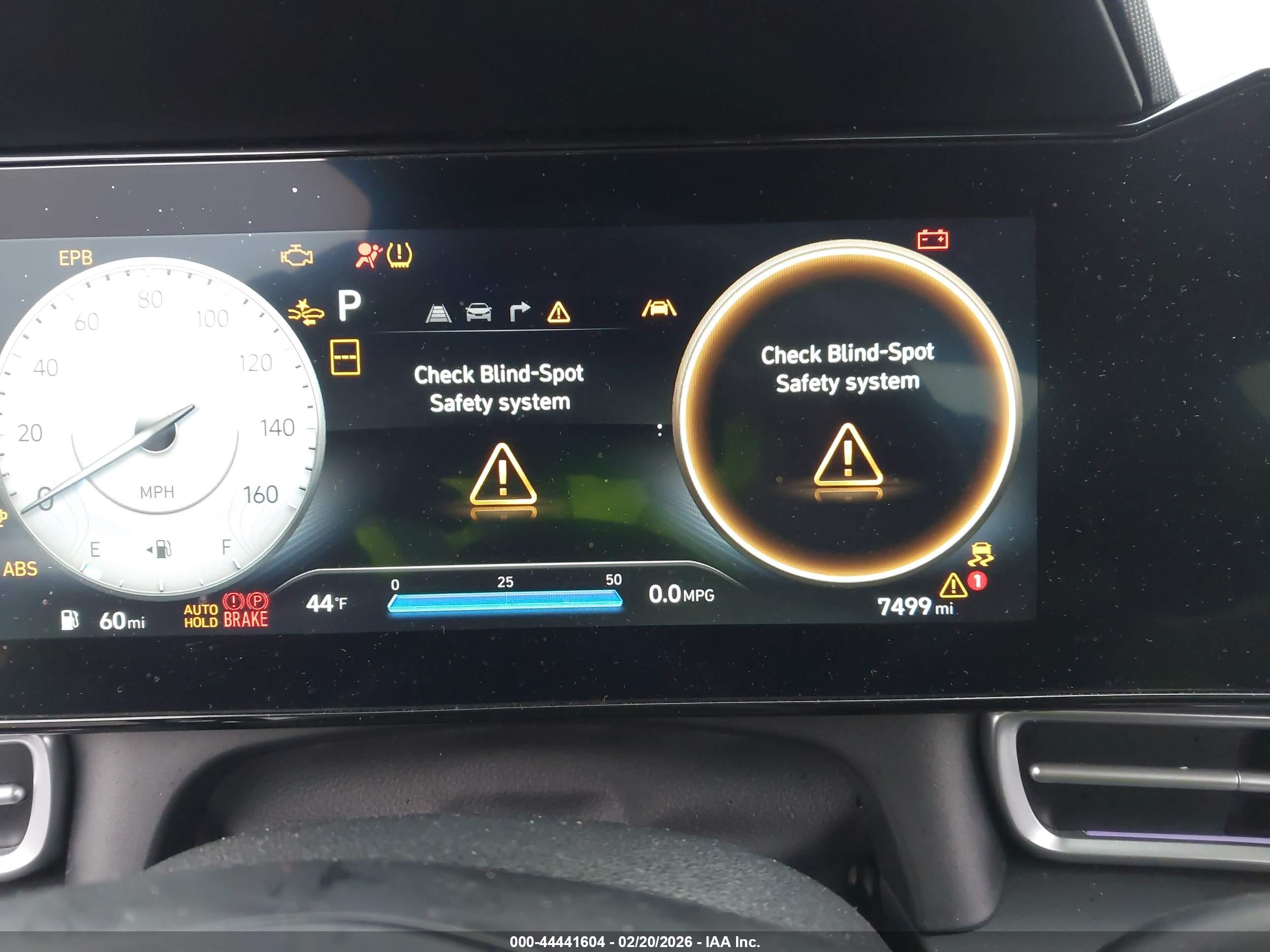 HYUNDAI ELANTRA image 7