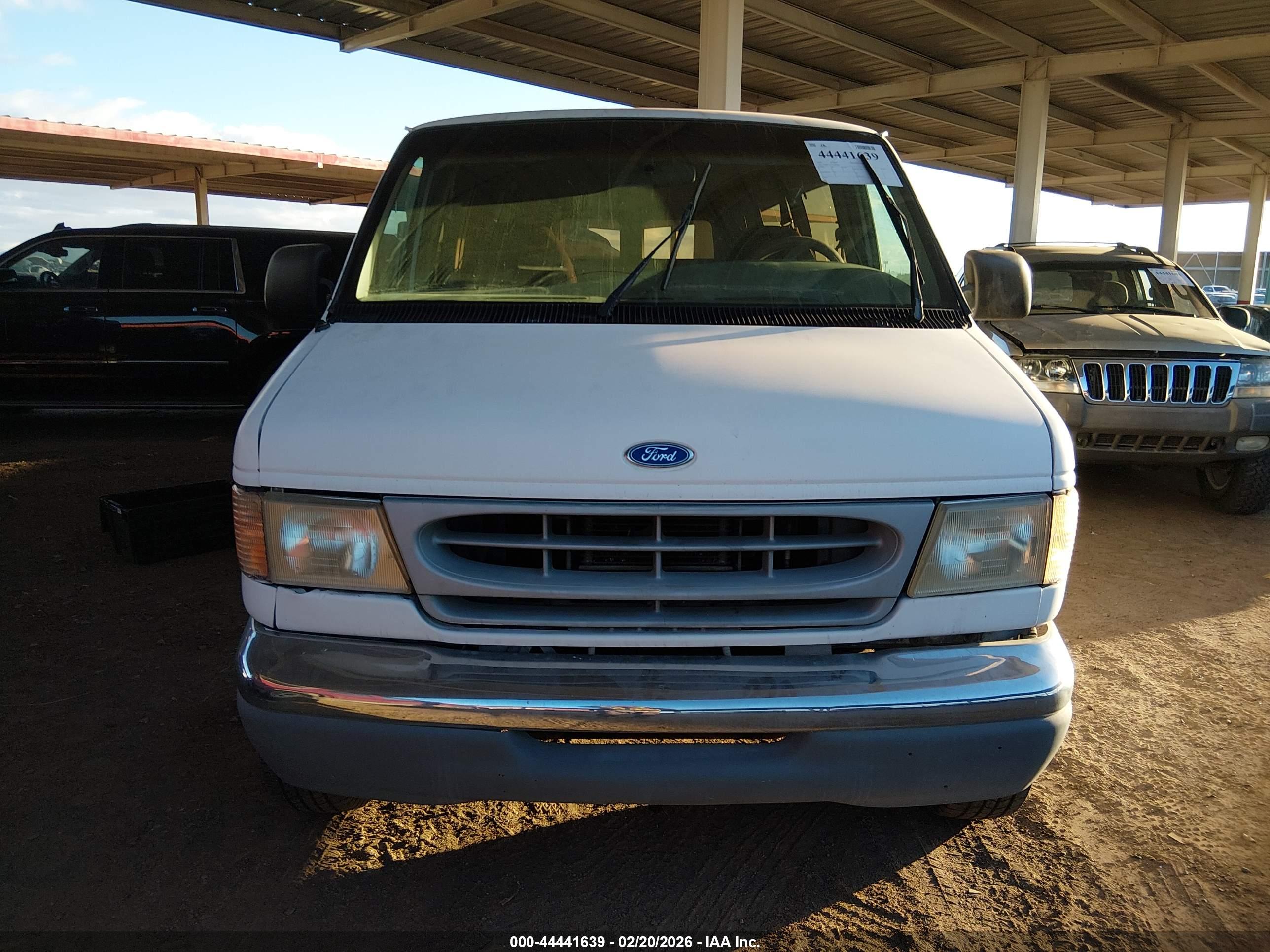 FORD CLUB image 6