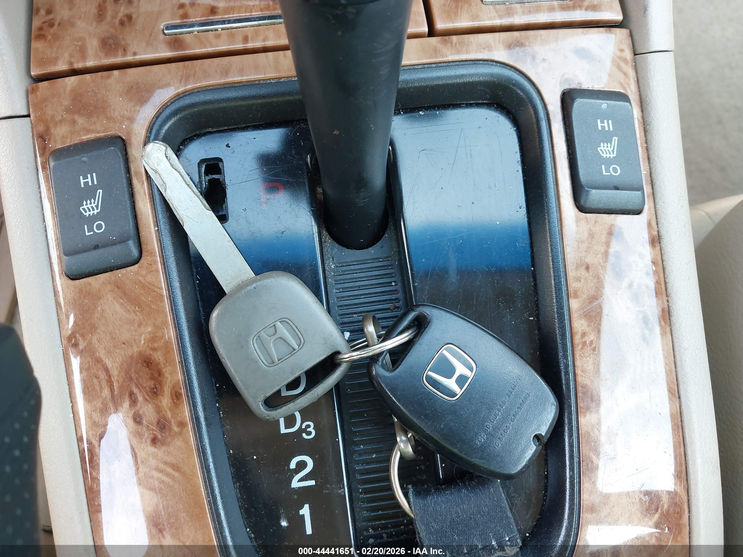 HONDA ACCORD image 11