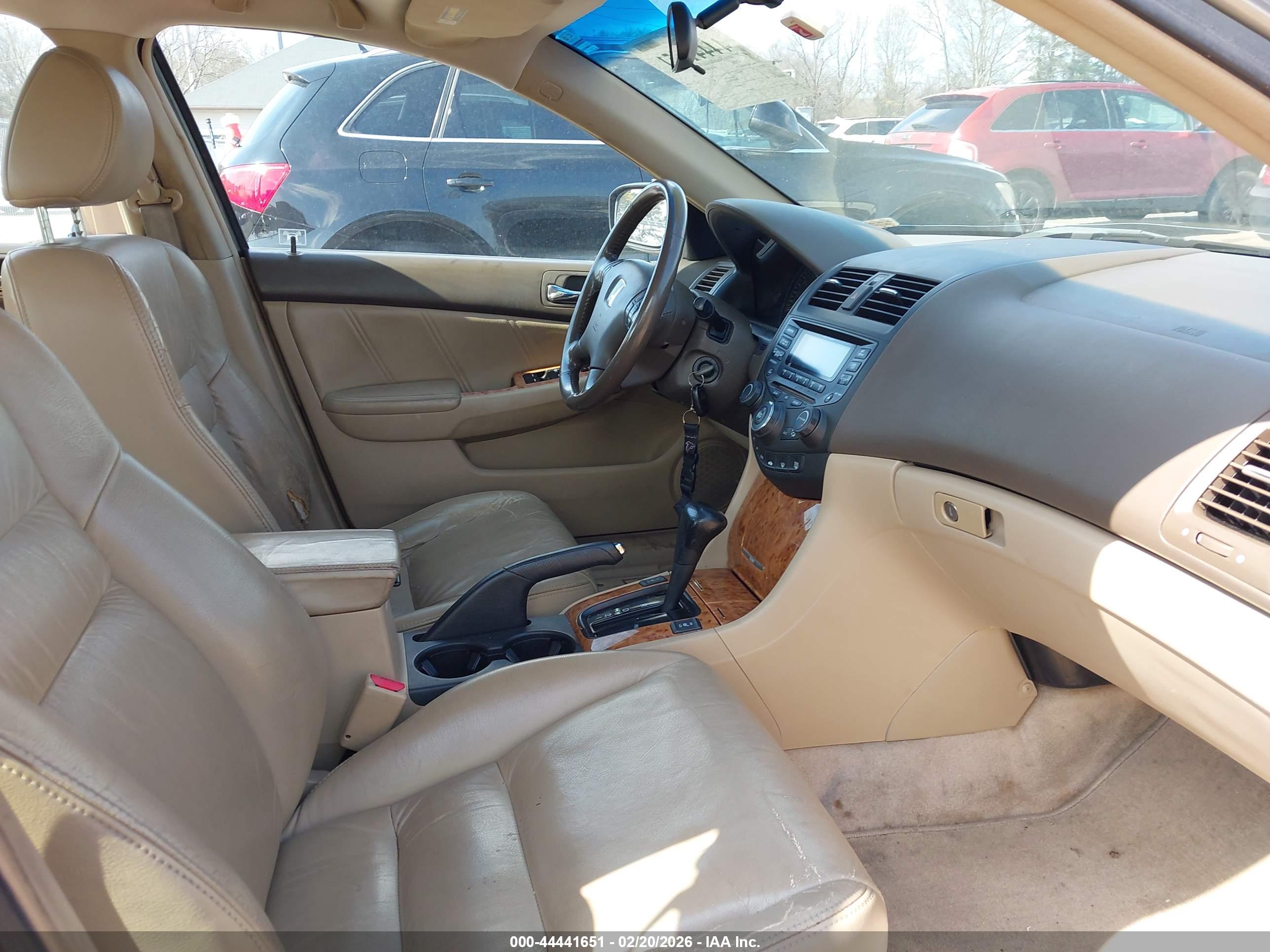 HONDA ACCORD image 5