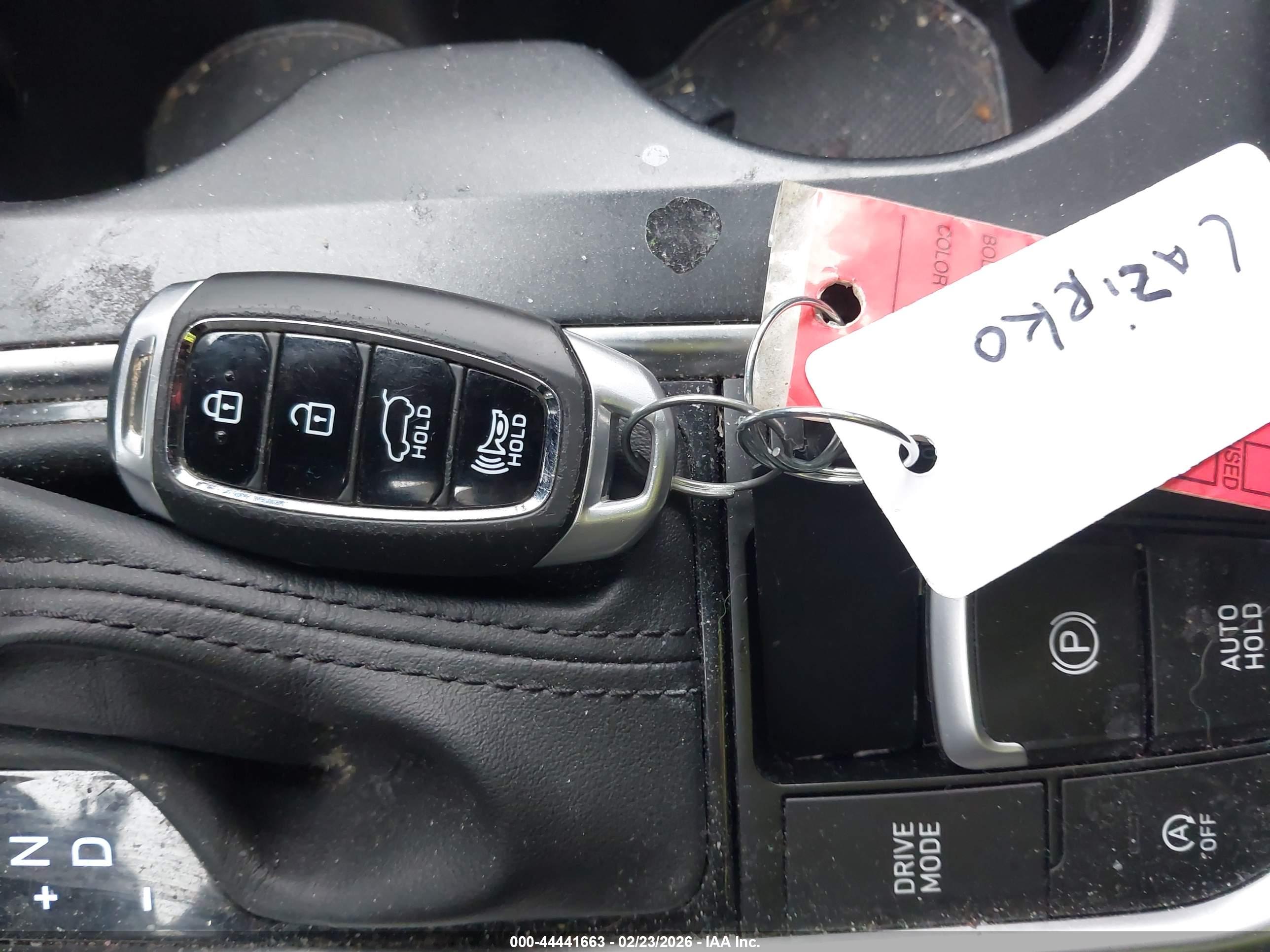 HYUNDAI SANTA image 11