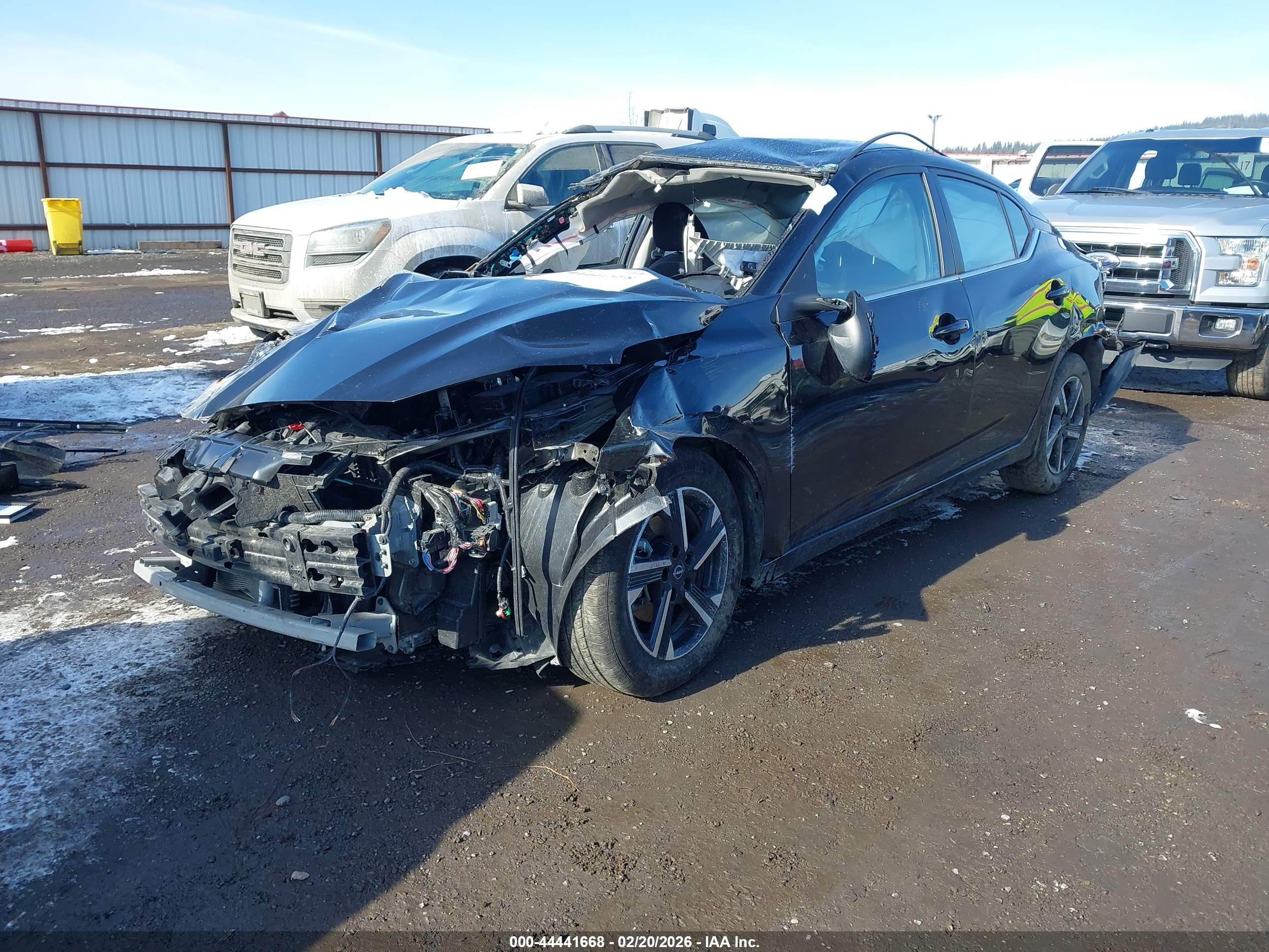 NISSAN SENTRA image 2