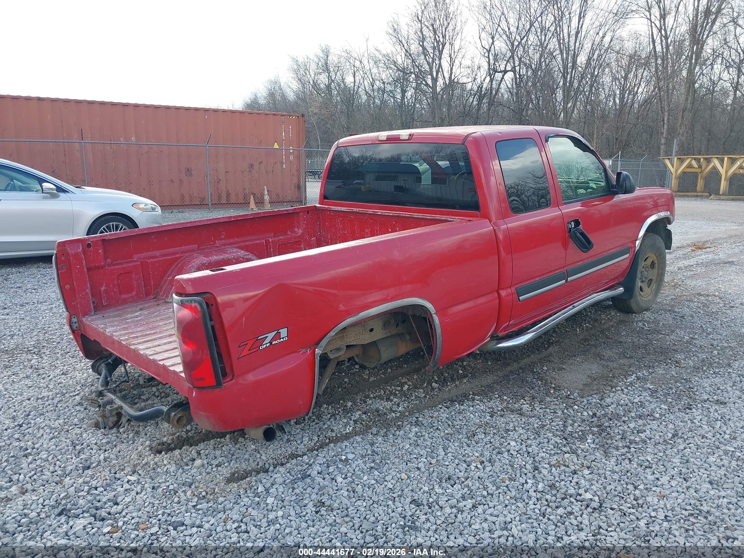CHEVROLET SILVERADO image 4