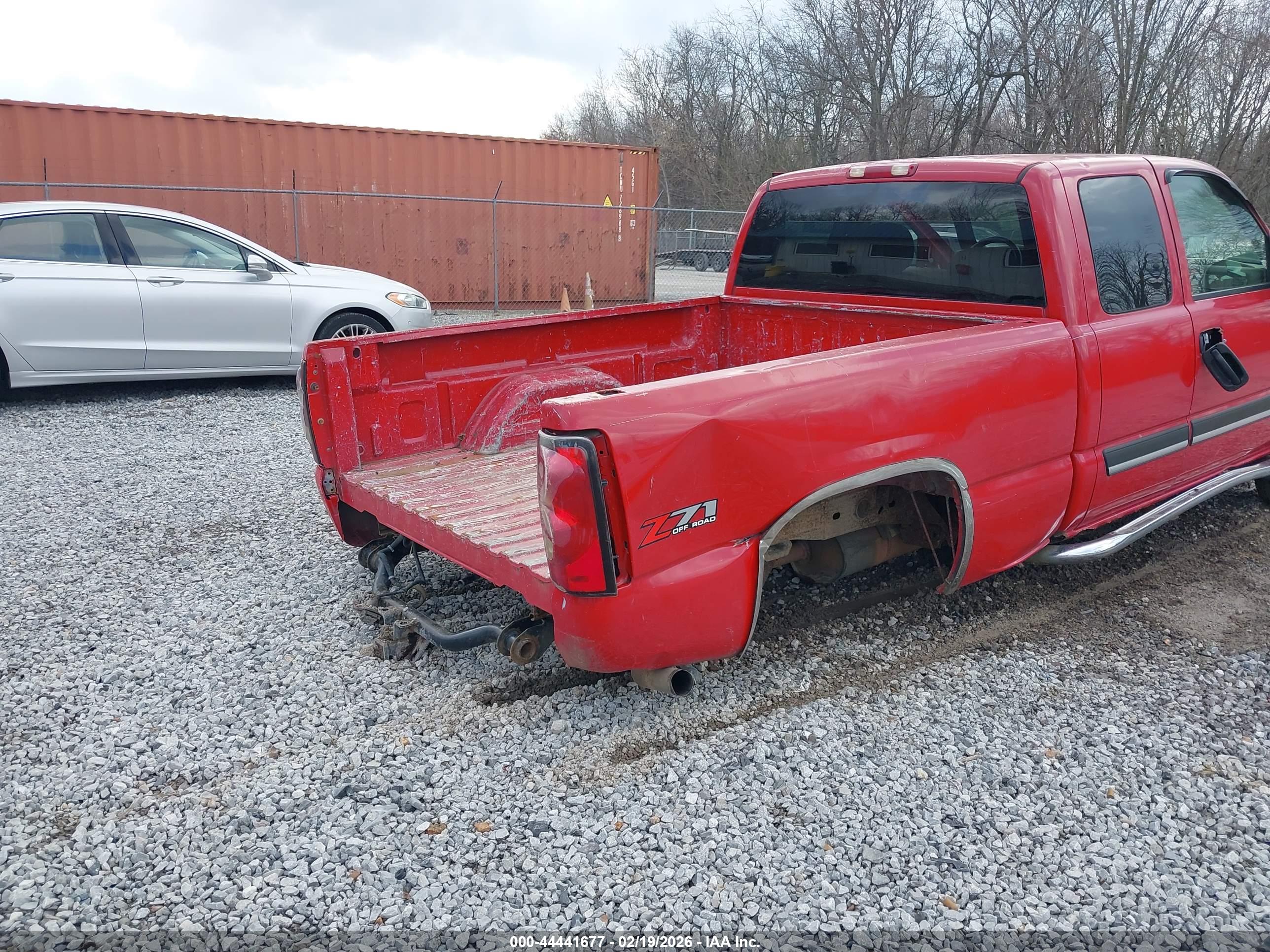 CHEVROLET SILVERADO image 6