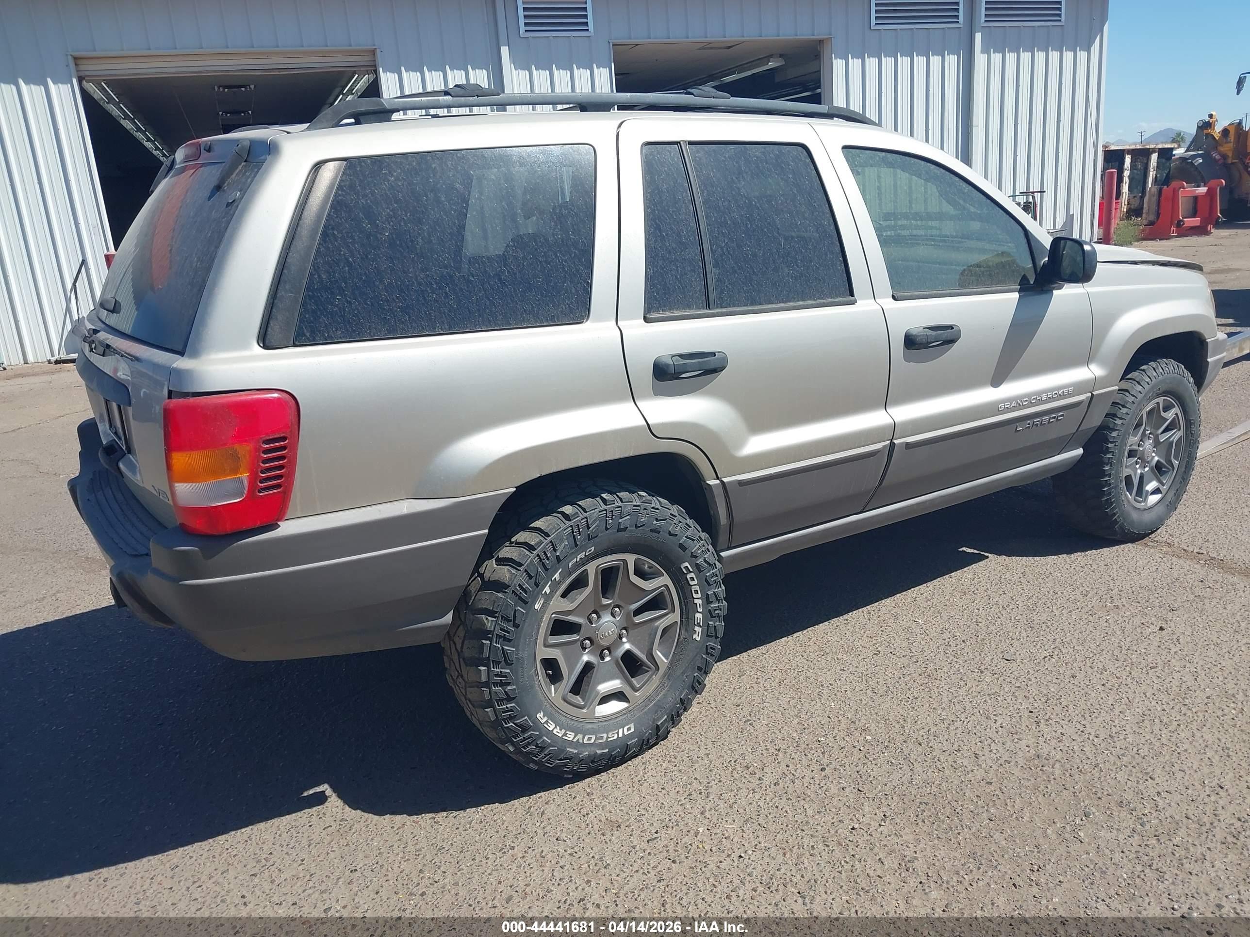 JEEP GRAND image 4