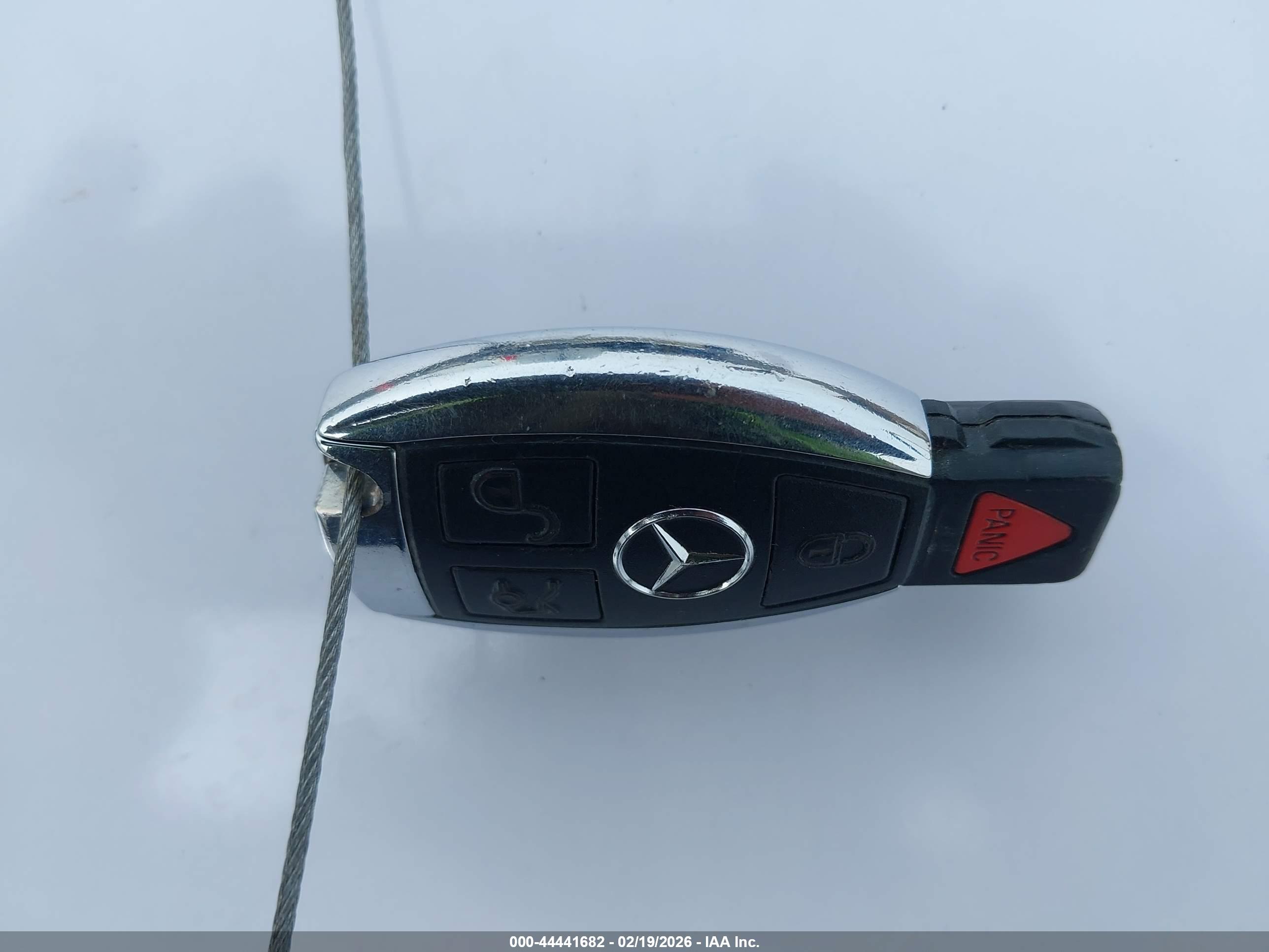 MERCEDES-BENZ C image 11