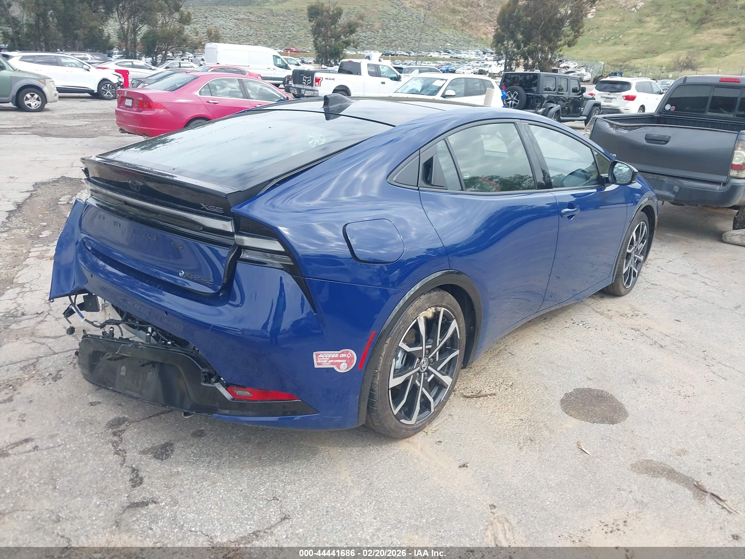TOYOTA PRIUS image 4