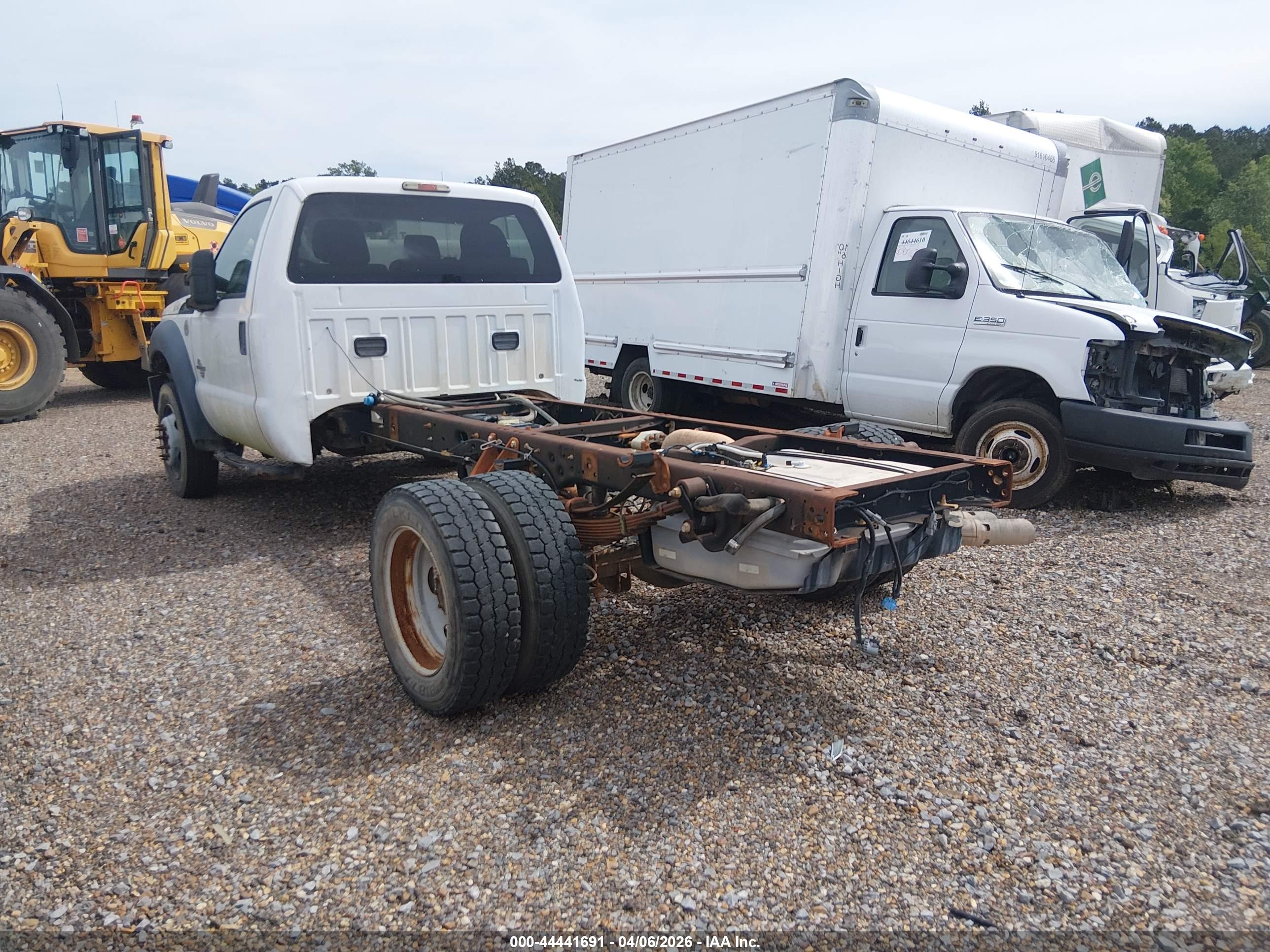 FORD F-450 image 3
