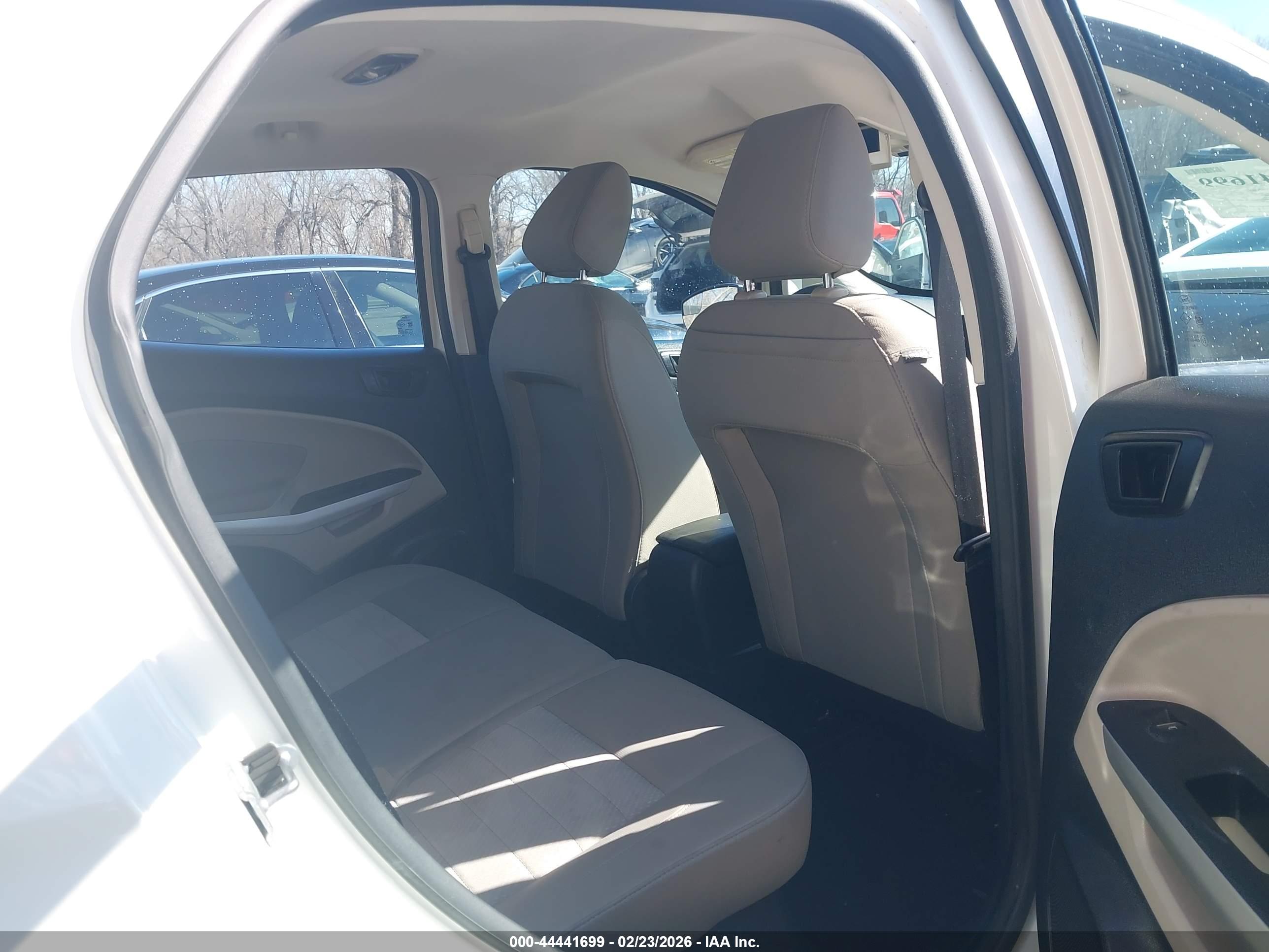 FORD ECOSPORT image 8
