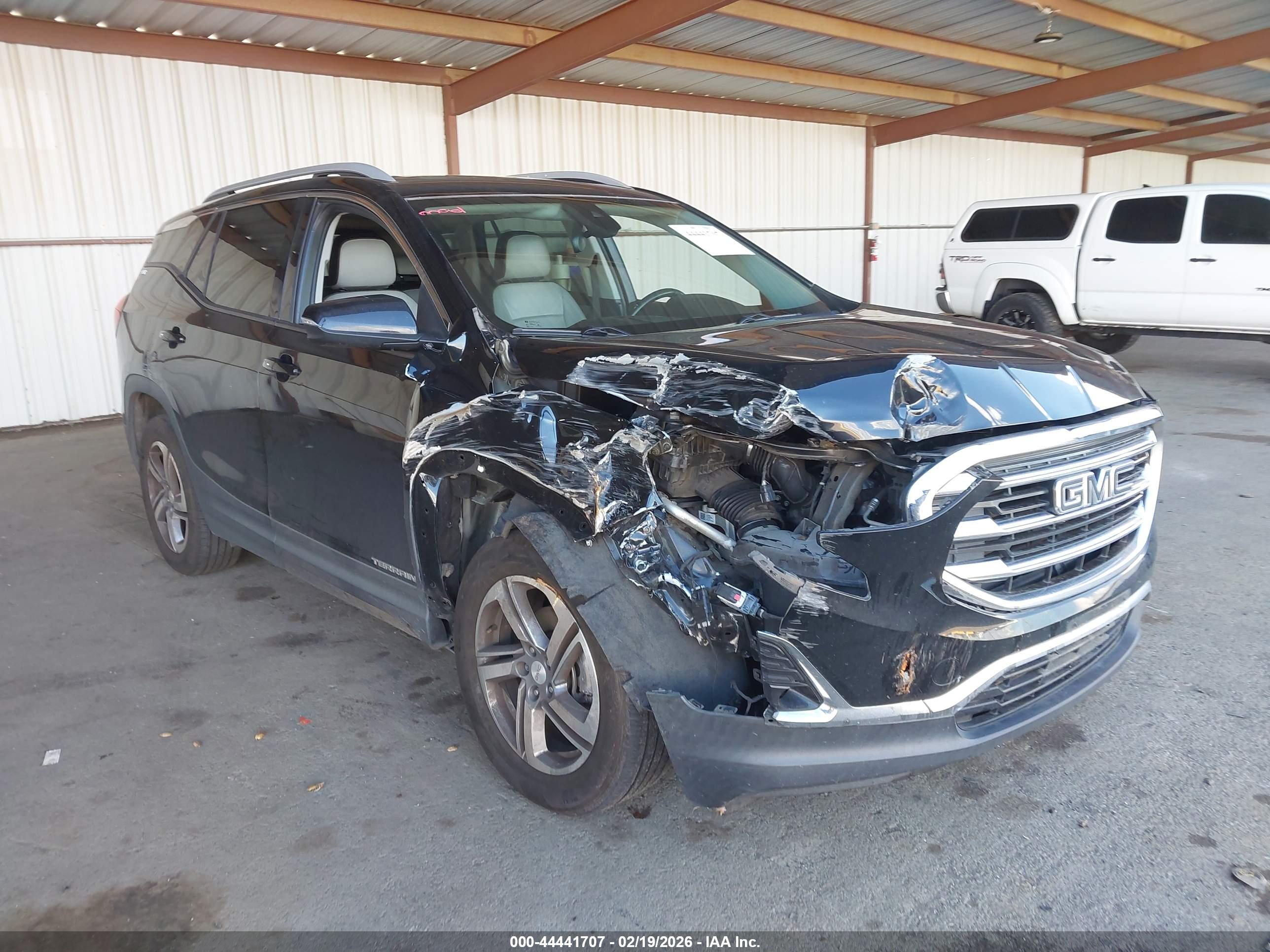 GMC TERRAIN image 6