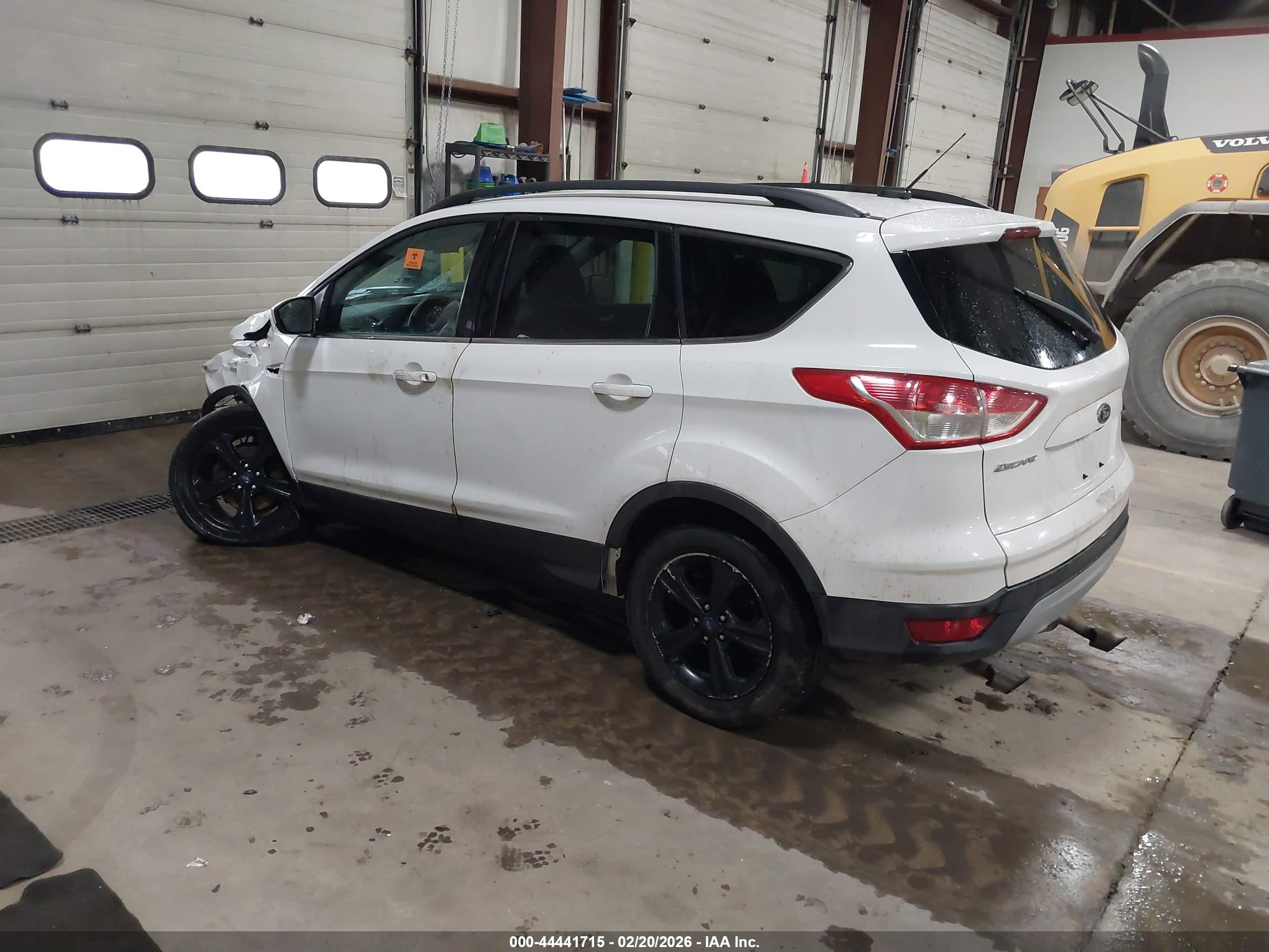 FORD ESCAPE image 3