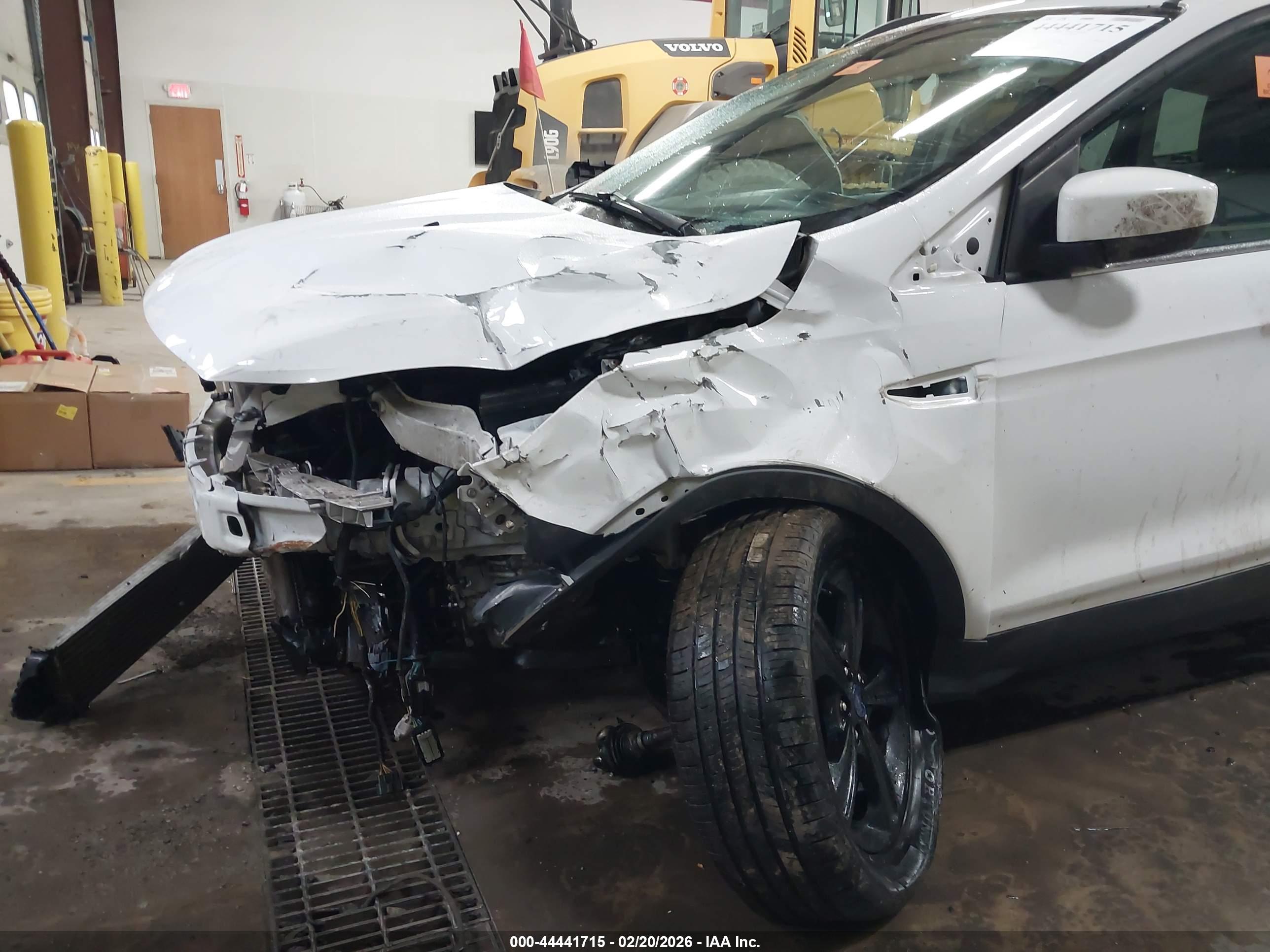 FORD ESCAPE image 6