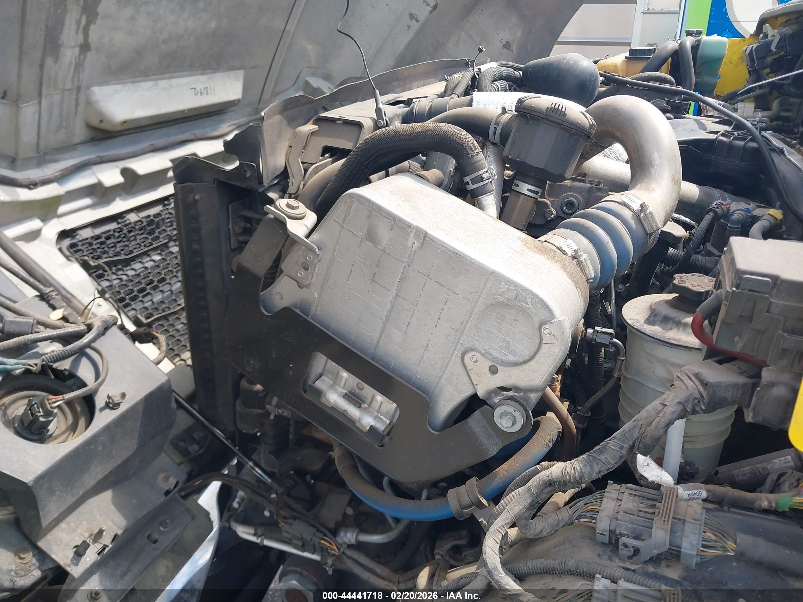 FORD F-650 image 10
